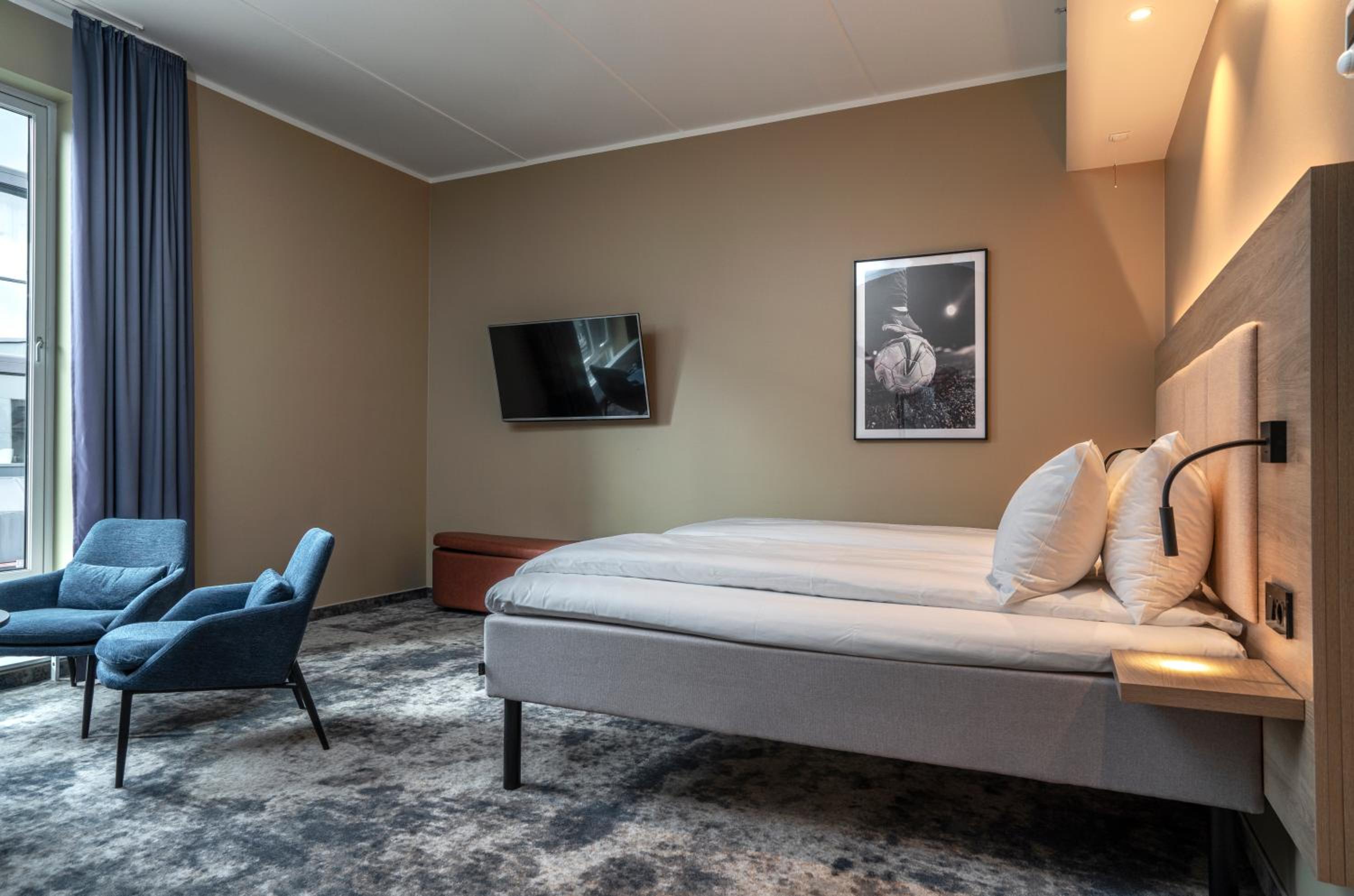 Queen Room - Disability Access photo 3