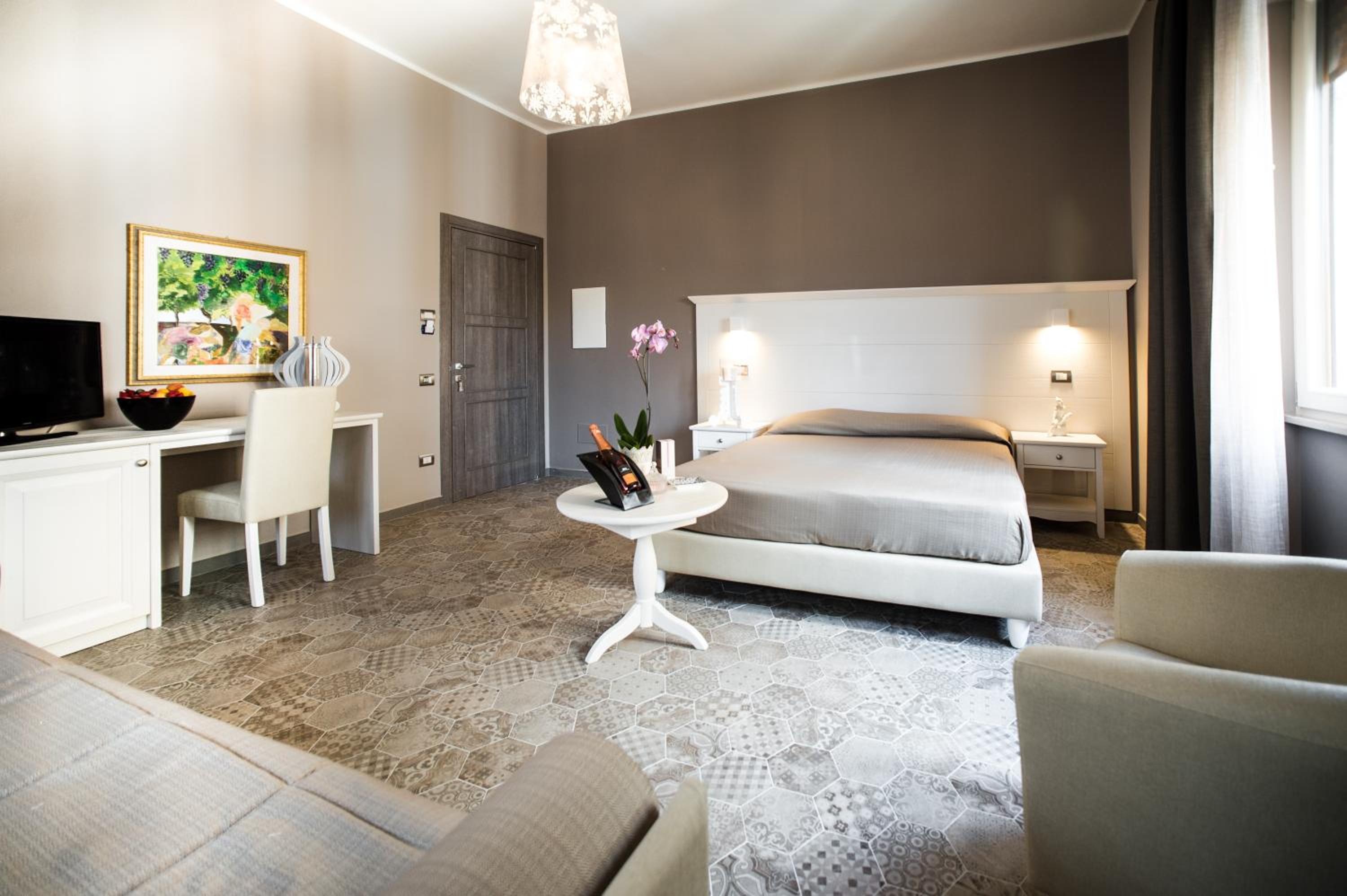 Standard Quadruple Room - Photo 1