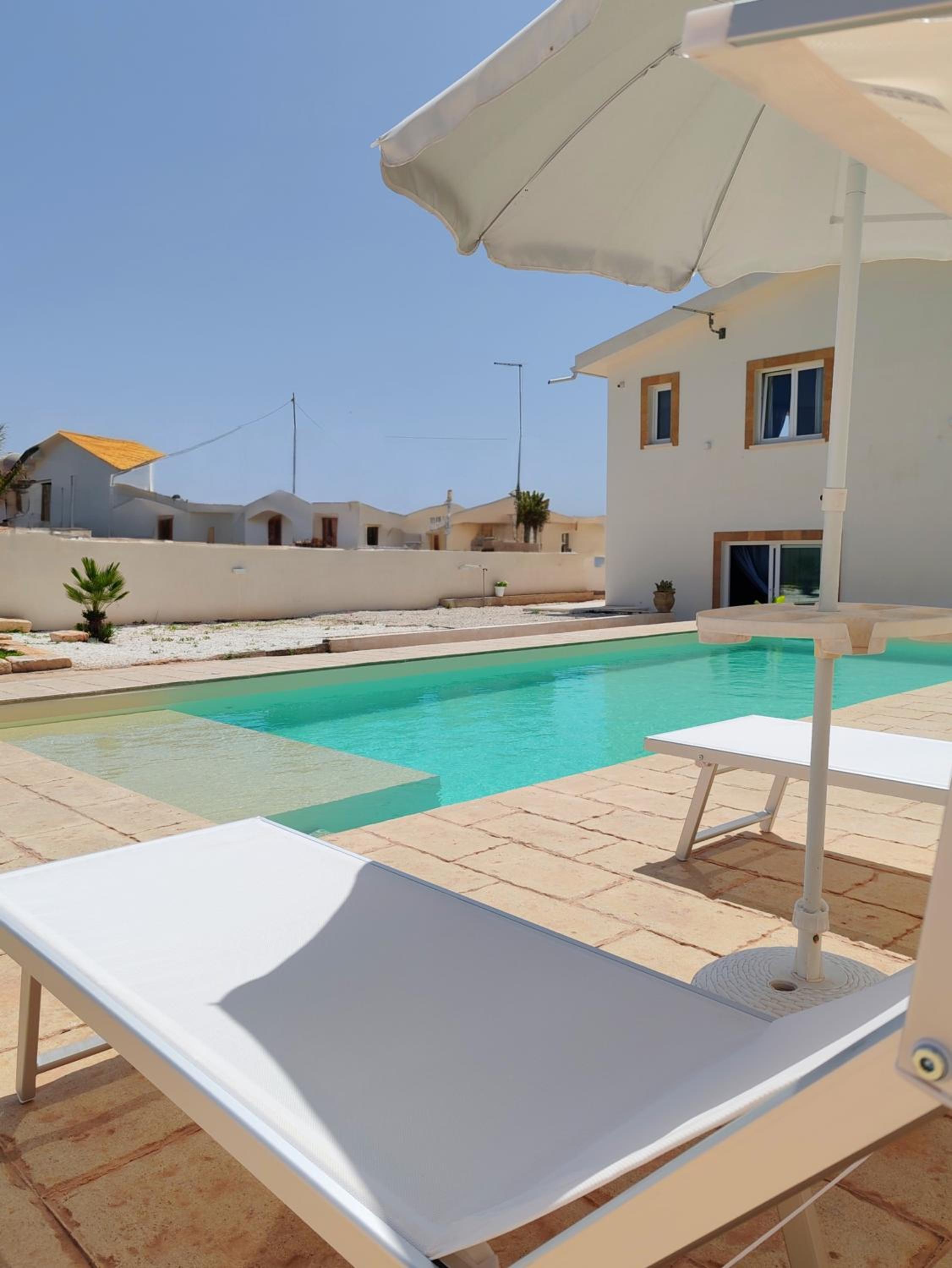 Maisonette photo 1