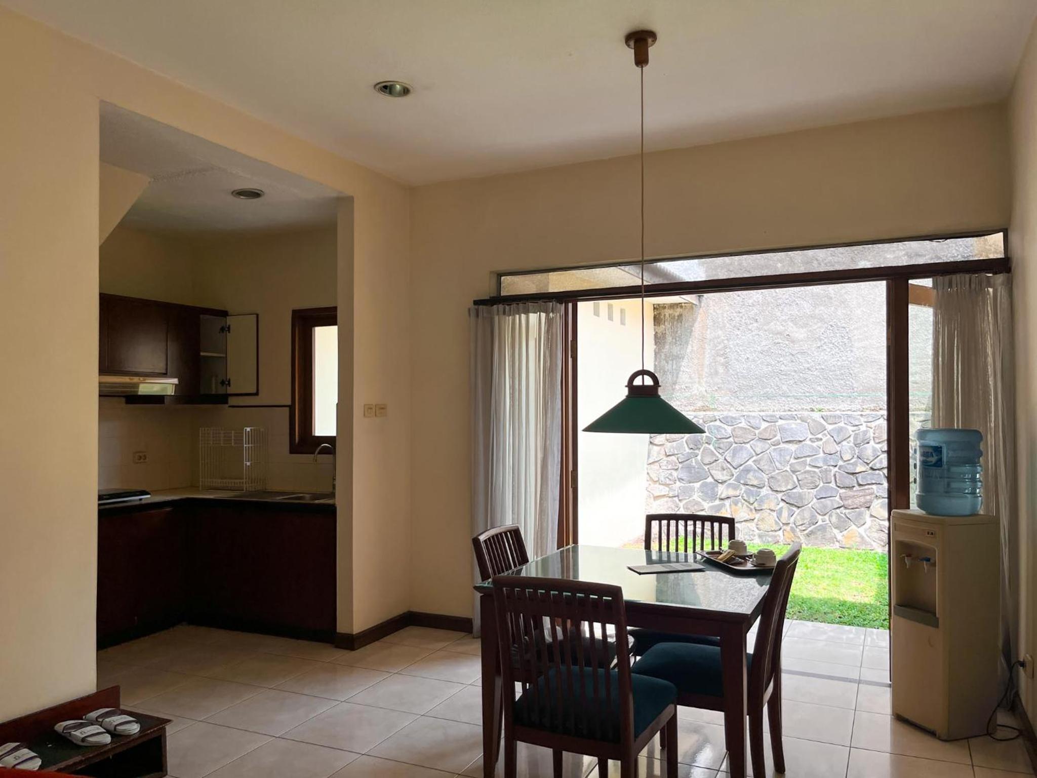 Junior Twin Room & Dine for 2 Adults only