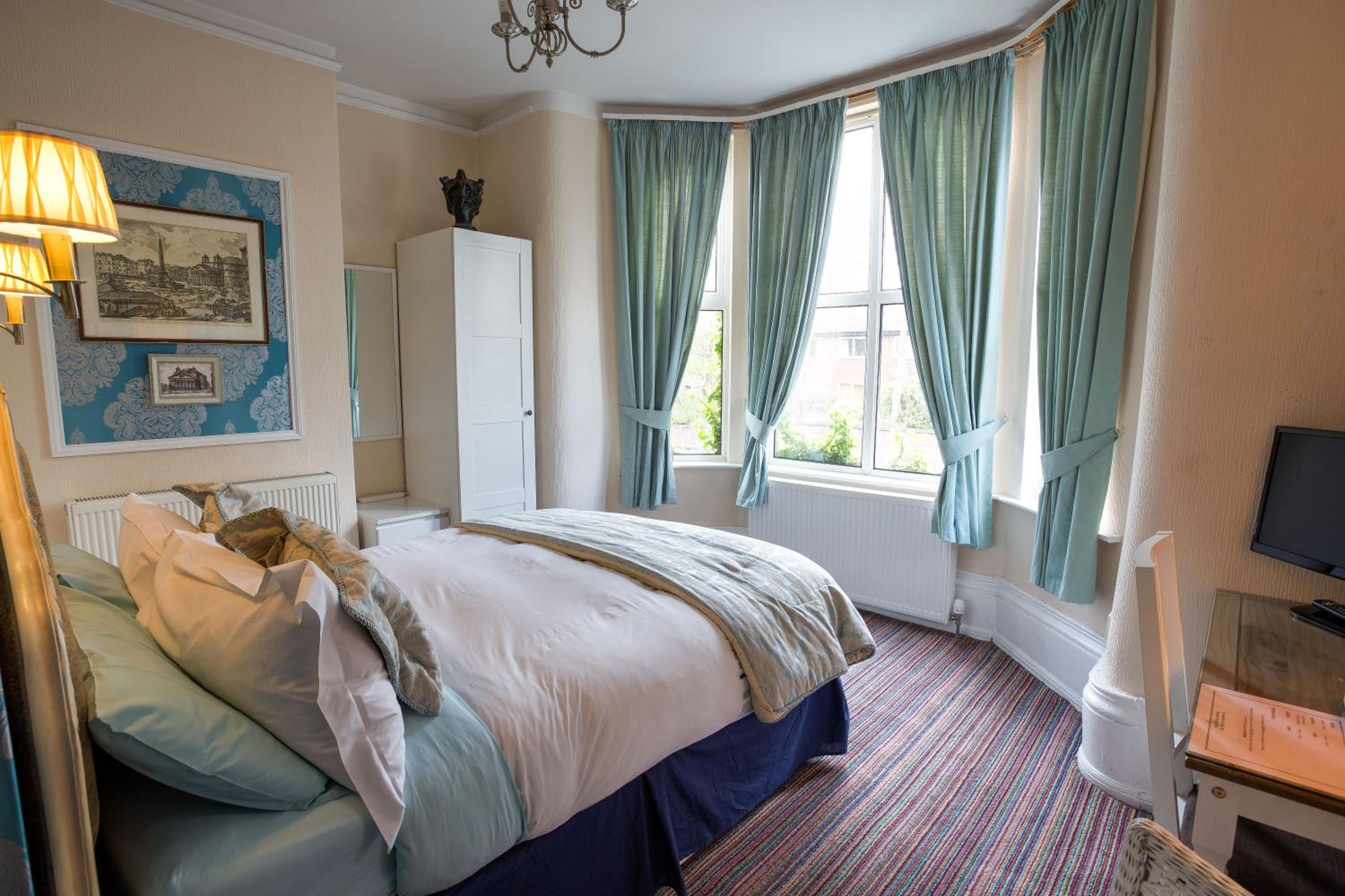Double Room - Photo 3