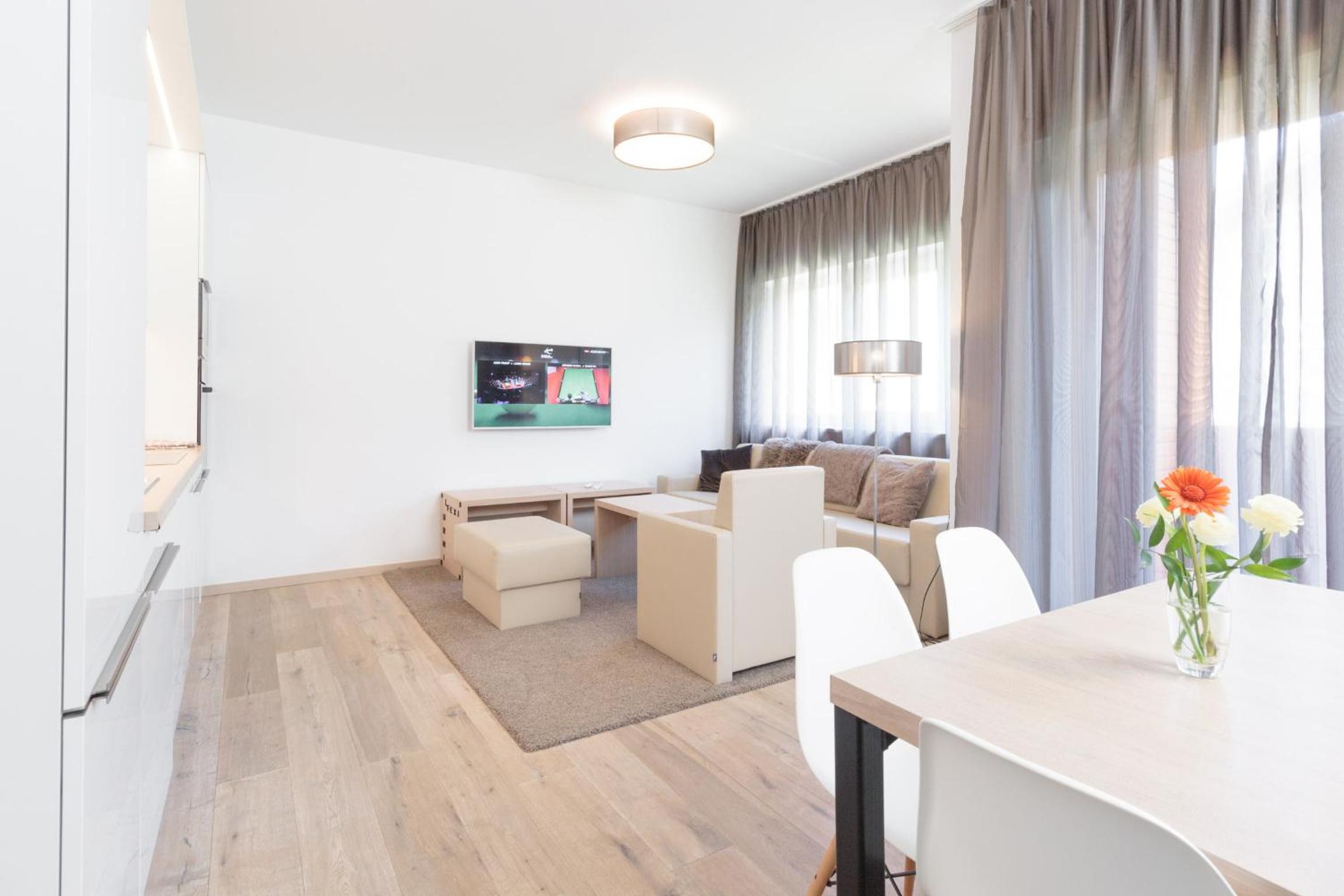 Two-Bedroom Apartment with Balcony photo 1