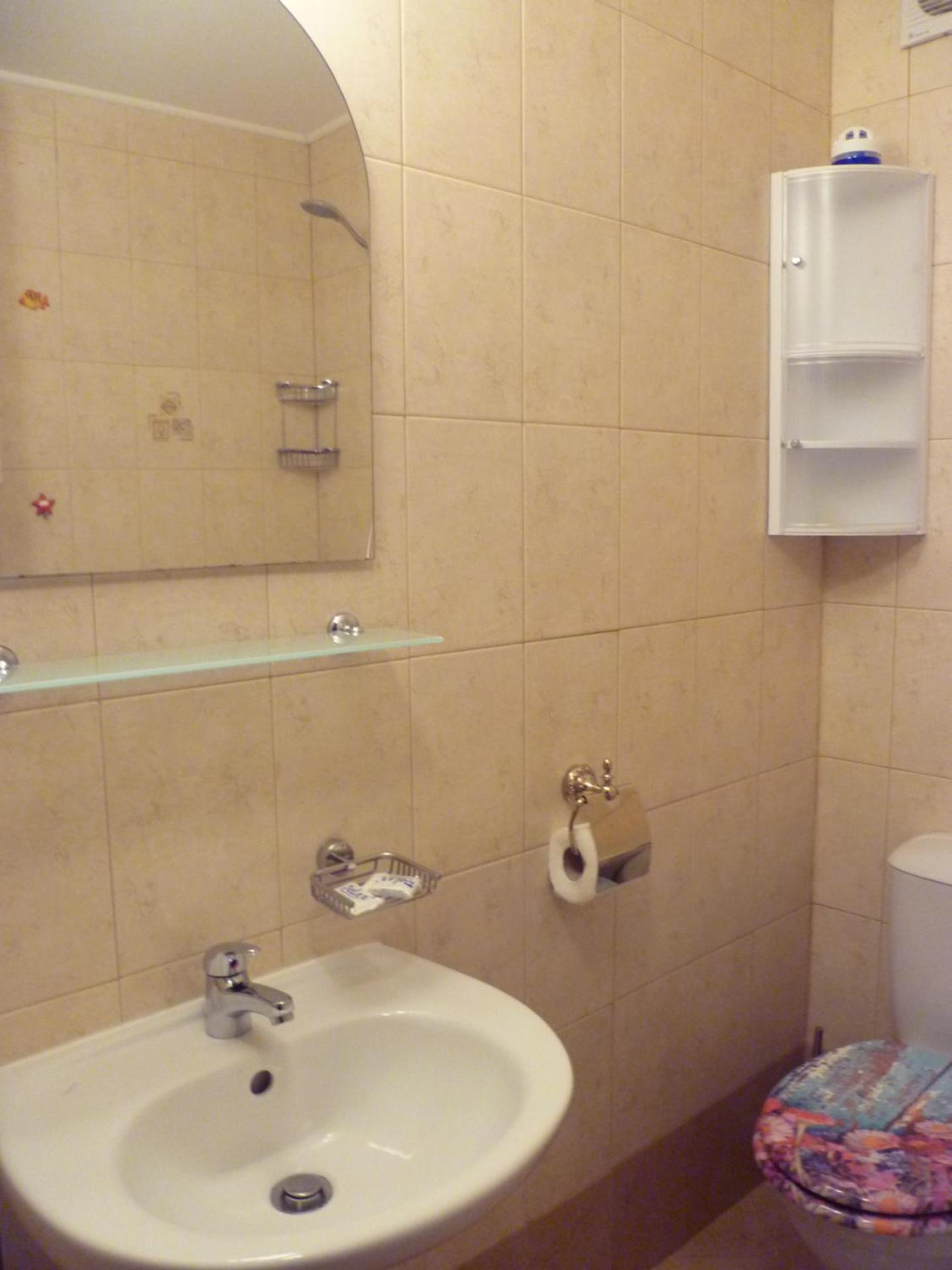 Two-Bedroom Deluxe Apartment with Garden View
