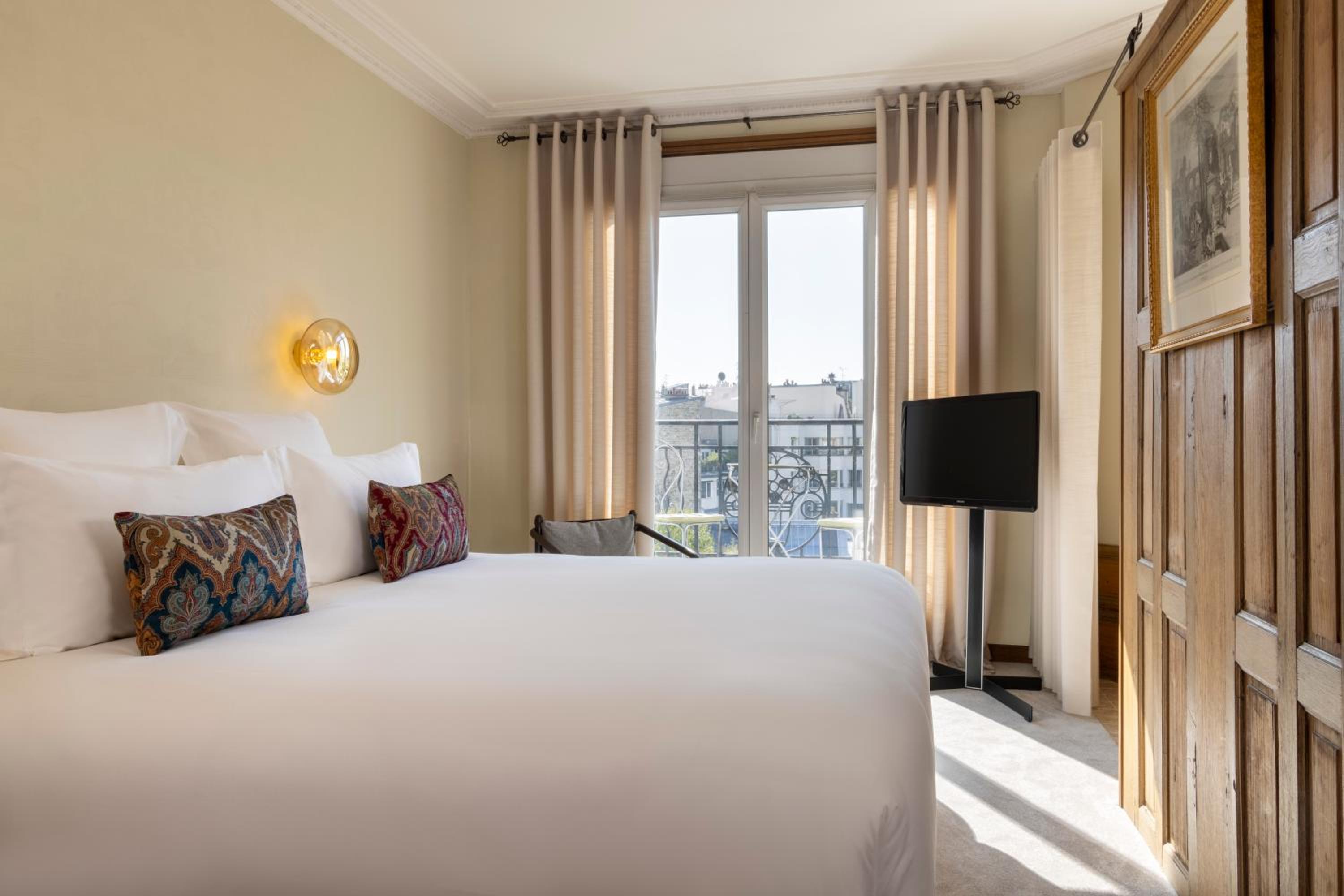 Prestige Double Room with Balcony photo 1