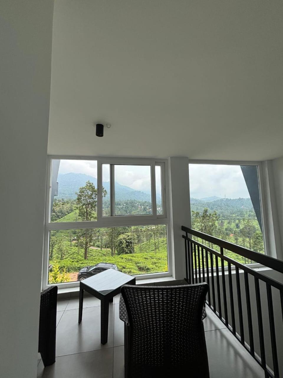 Studio with Mountain View