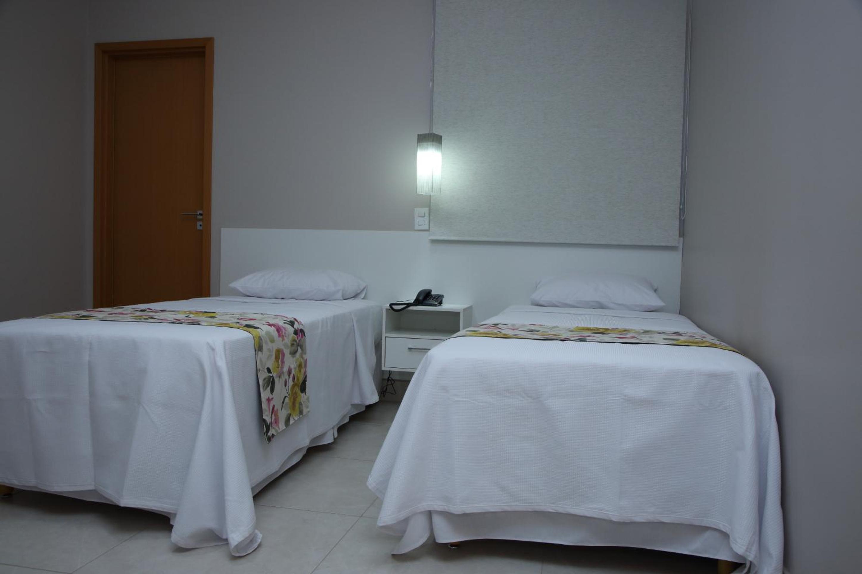 Large Twin Room photo 1