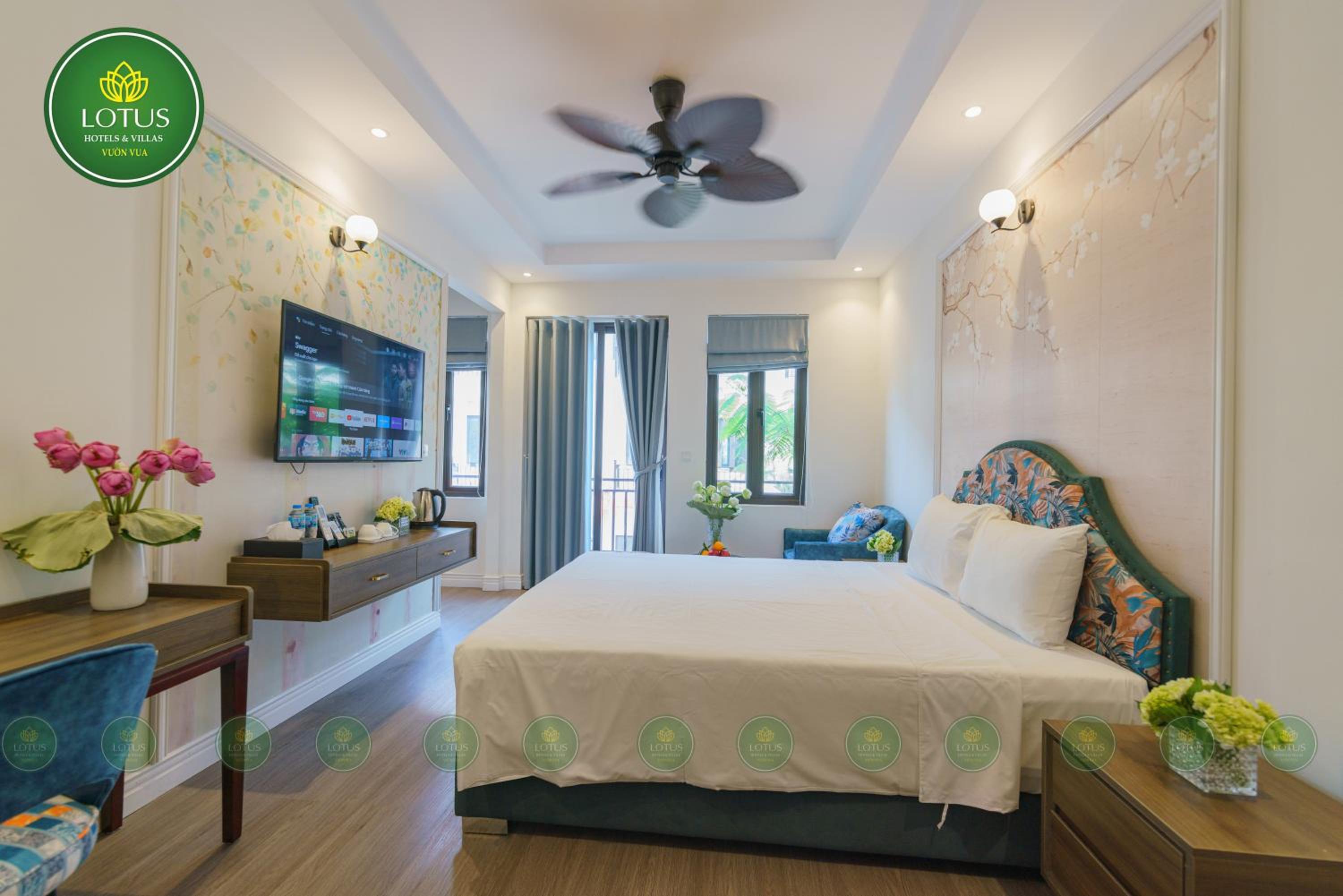 Four-Bedroom Apartment with Balcony  photo 2