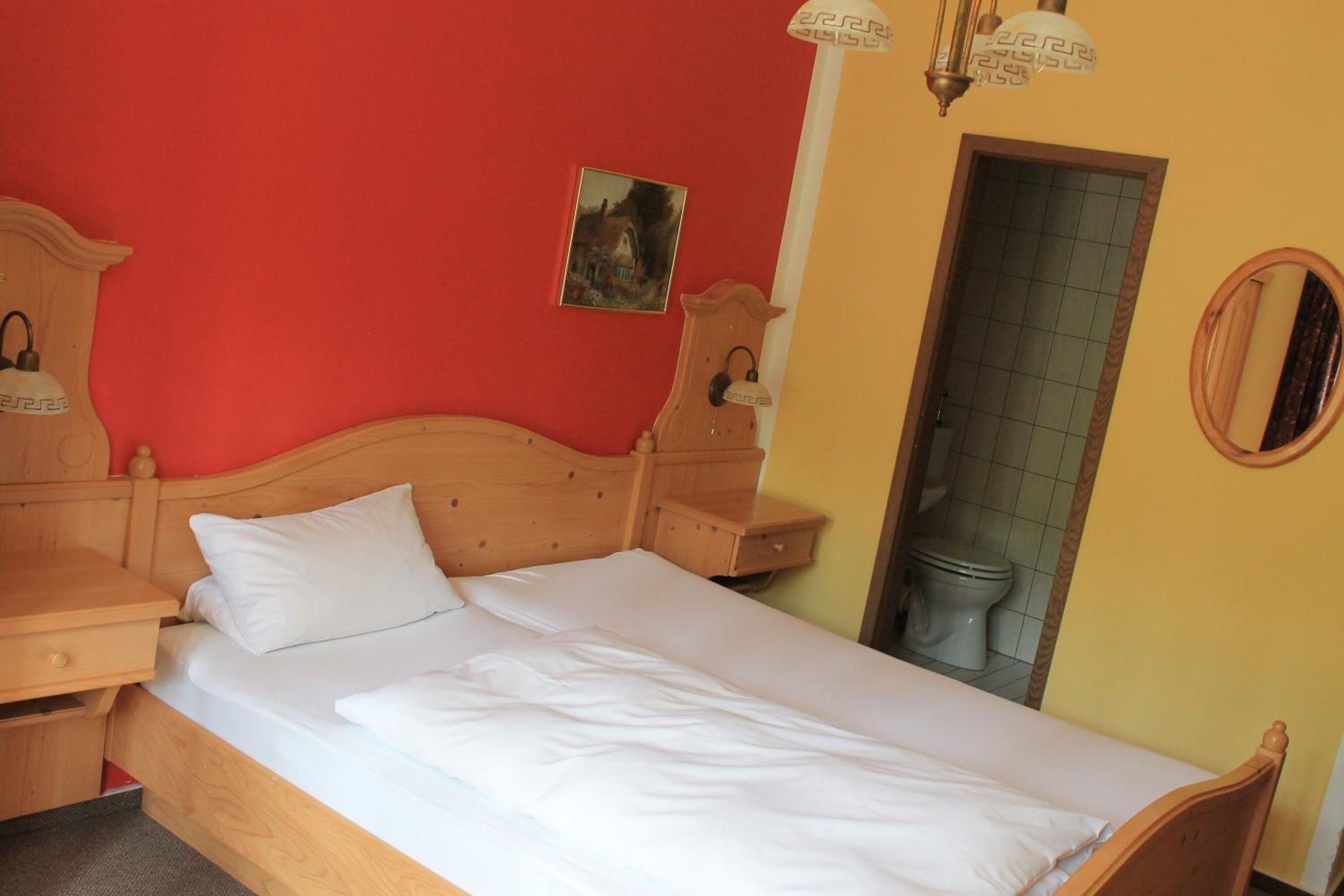 Double Room with Private Bathroom photo 1