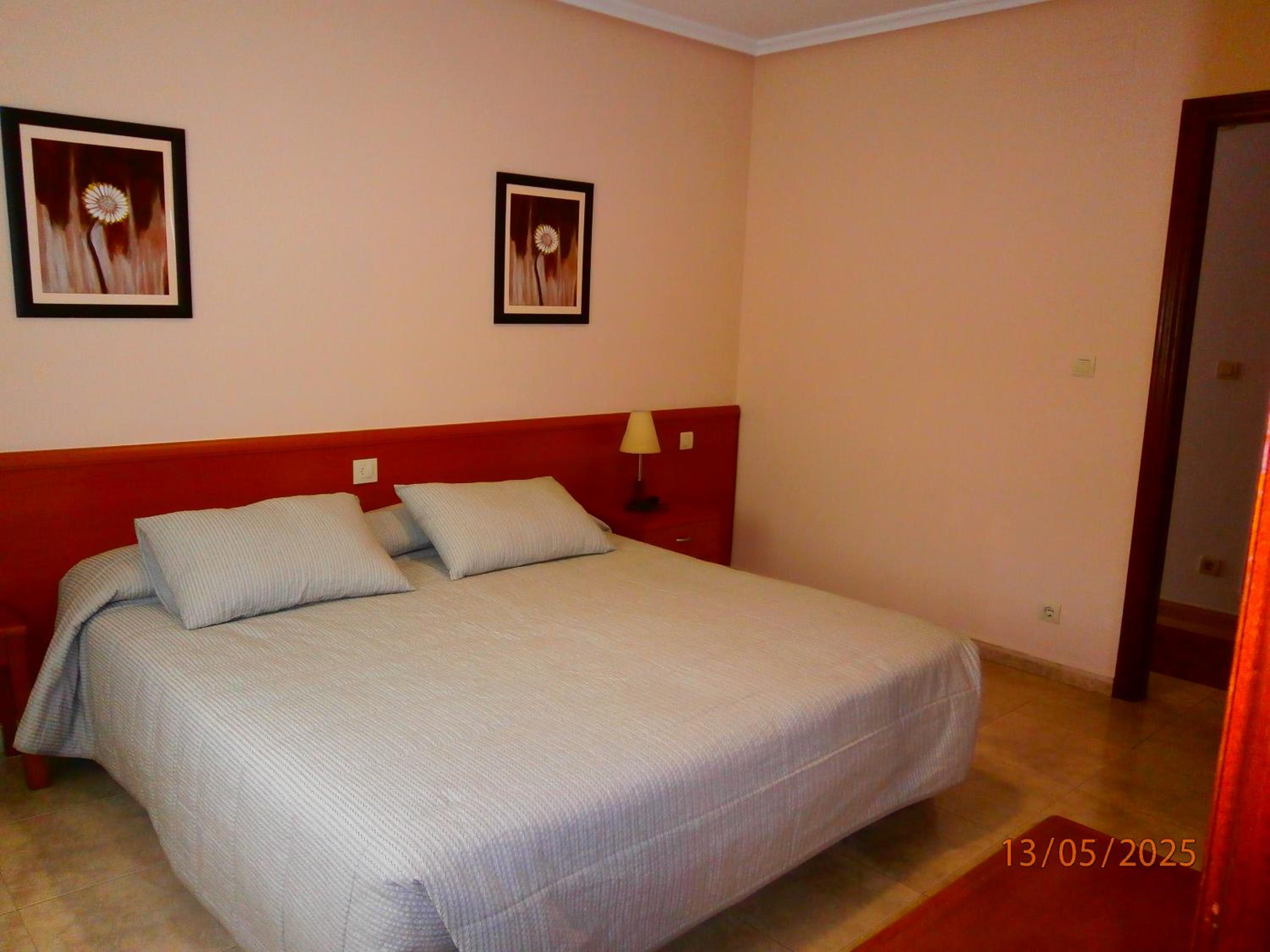 Double or Twin Room - Photo 11