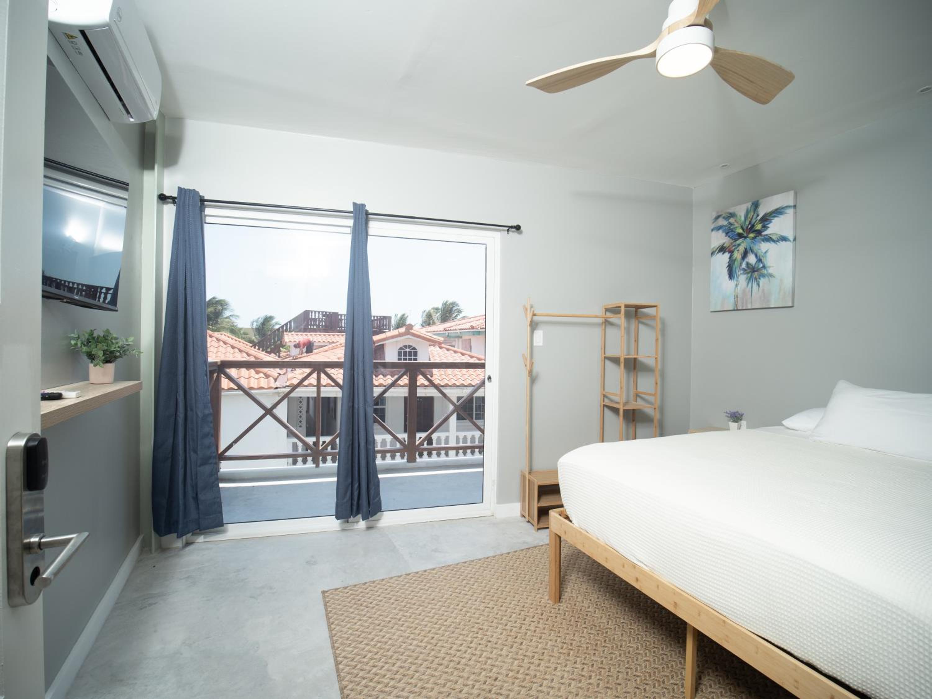 Queen Room with Balcony