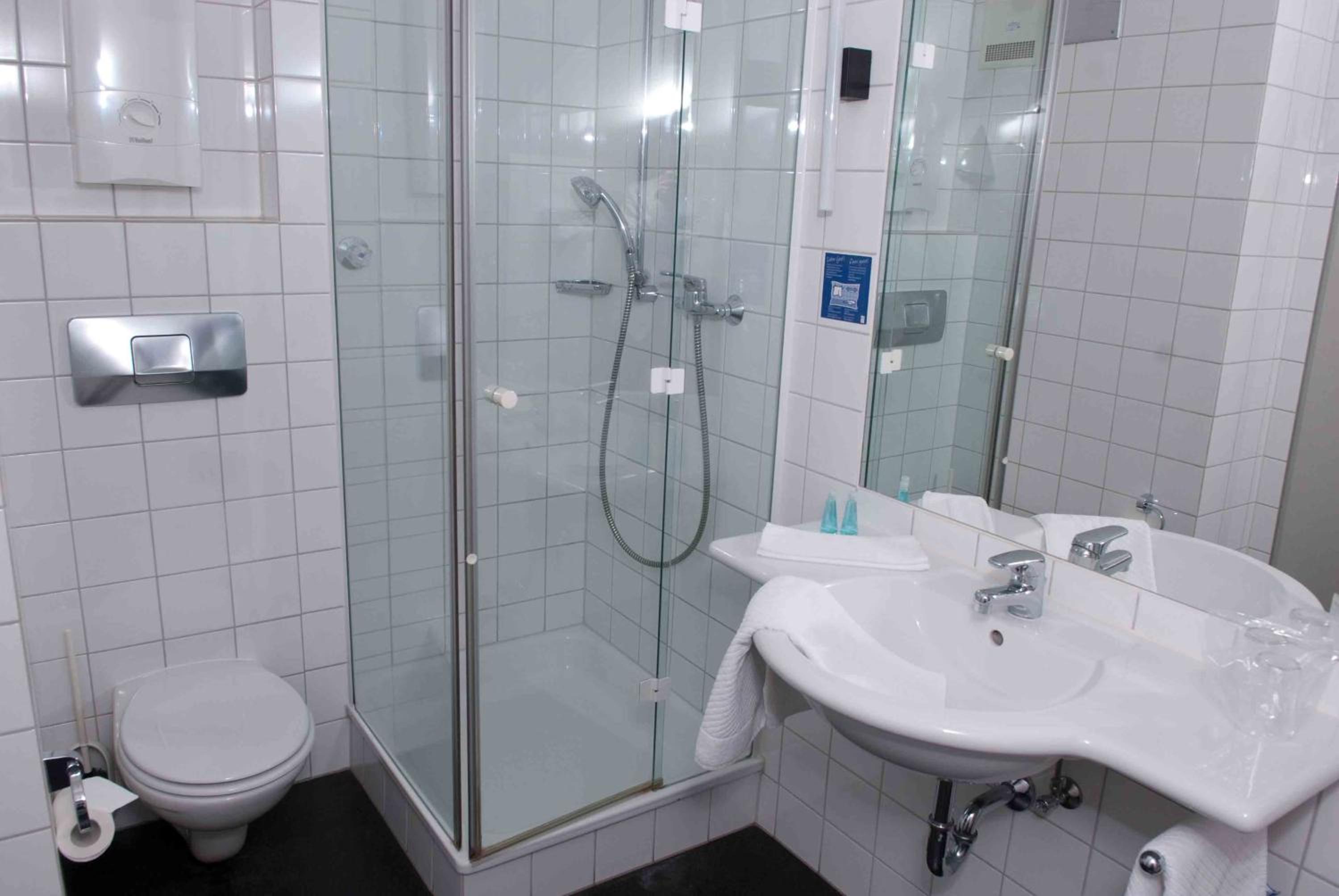 Double Room - Photo 10