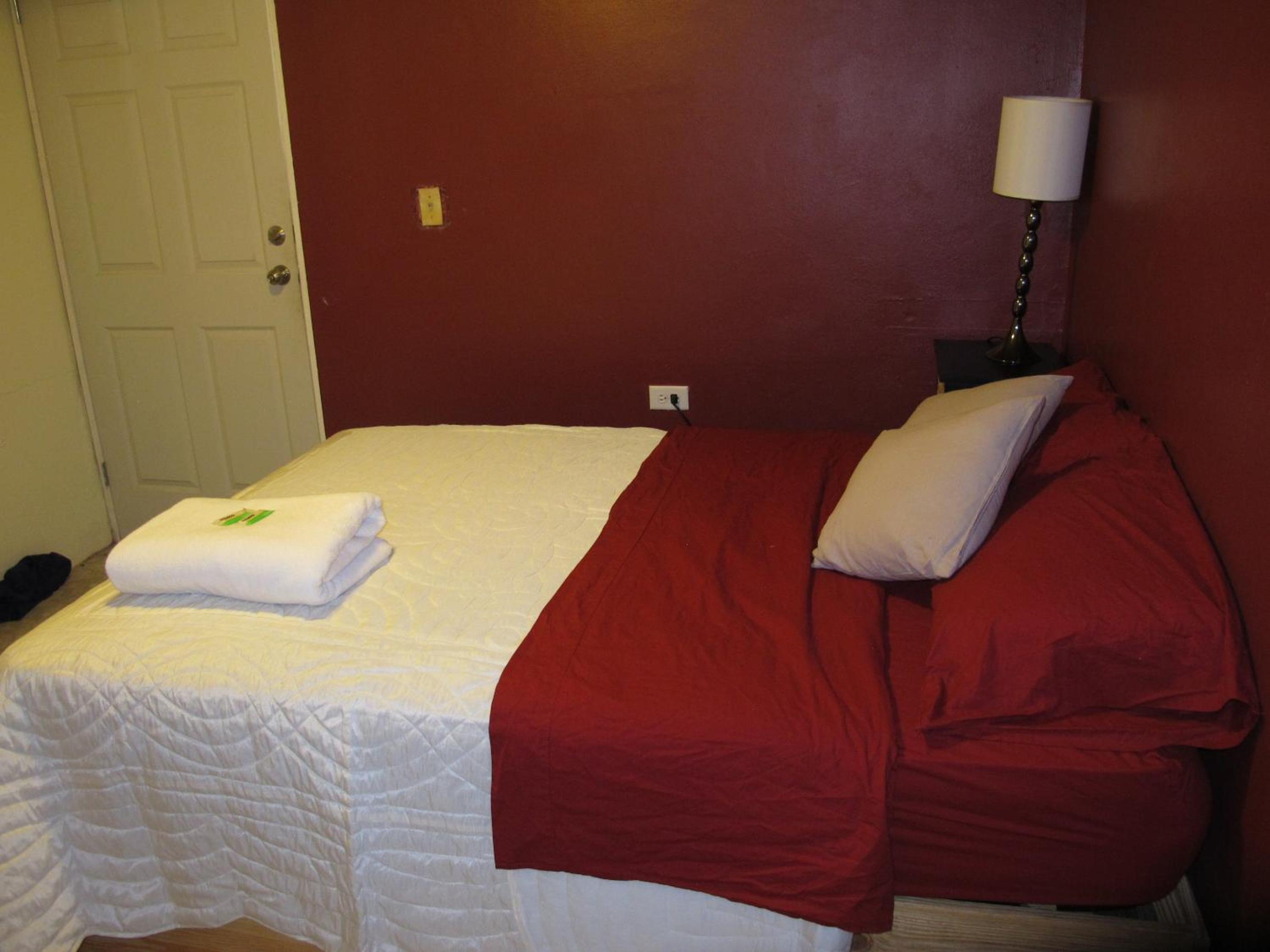 Double Room with Private Bathroom photo 1