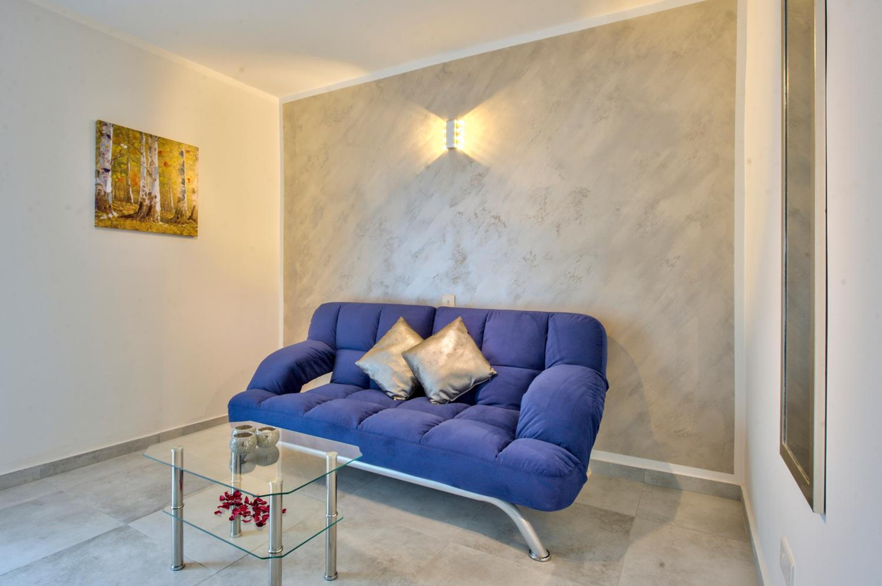 Comfort One-Bedroom Apartment