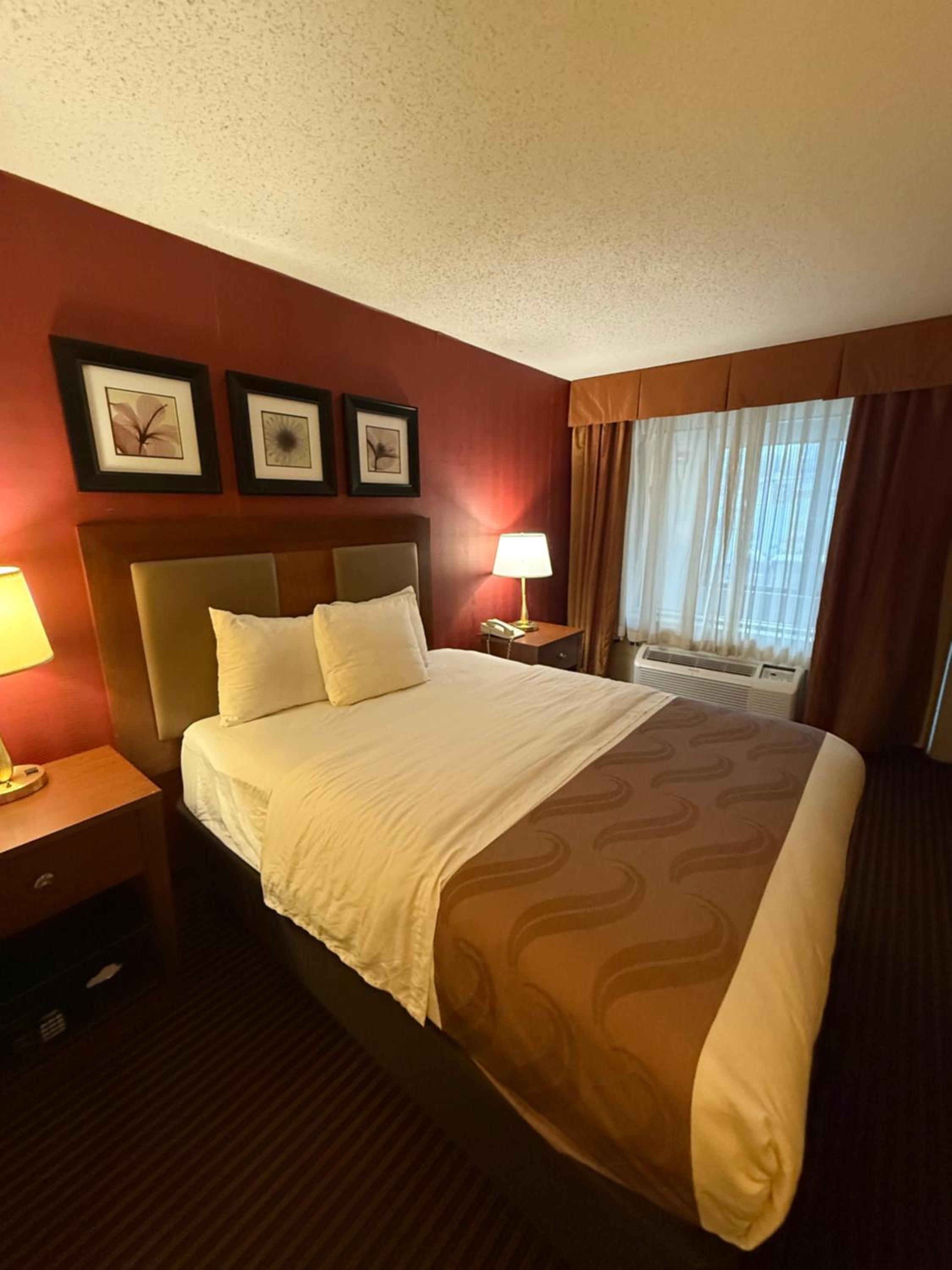 Queen Room - Accessible/Nonsmoking - Photo 5