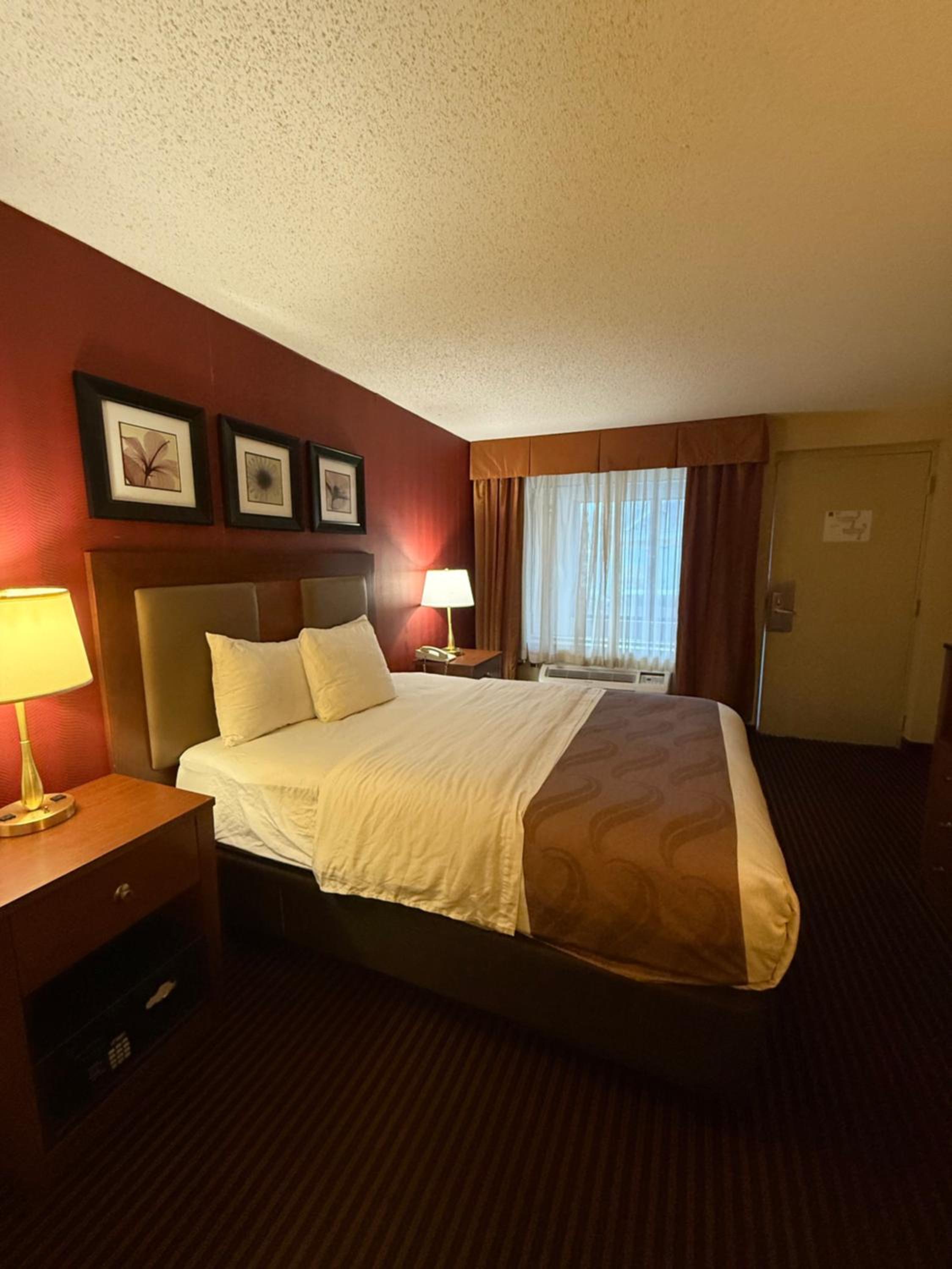 Queen Room - Accessible/Nonsmoking - Photo 3
