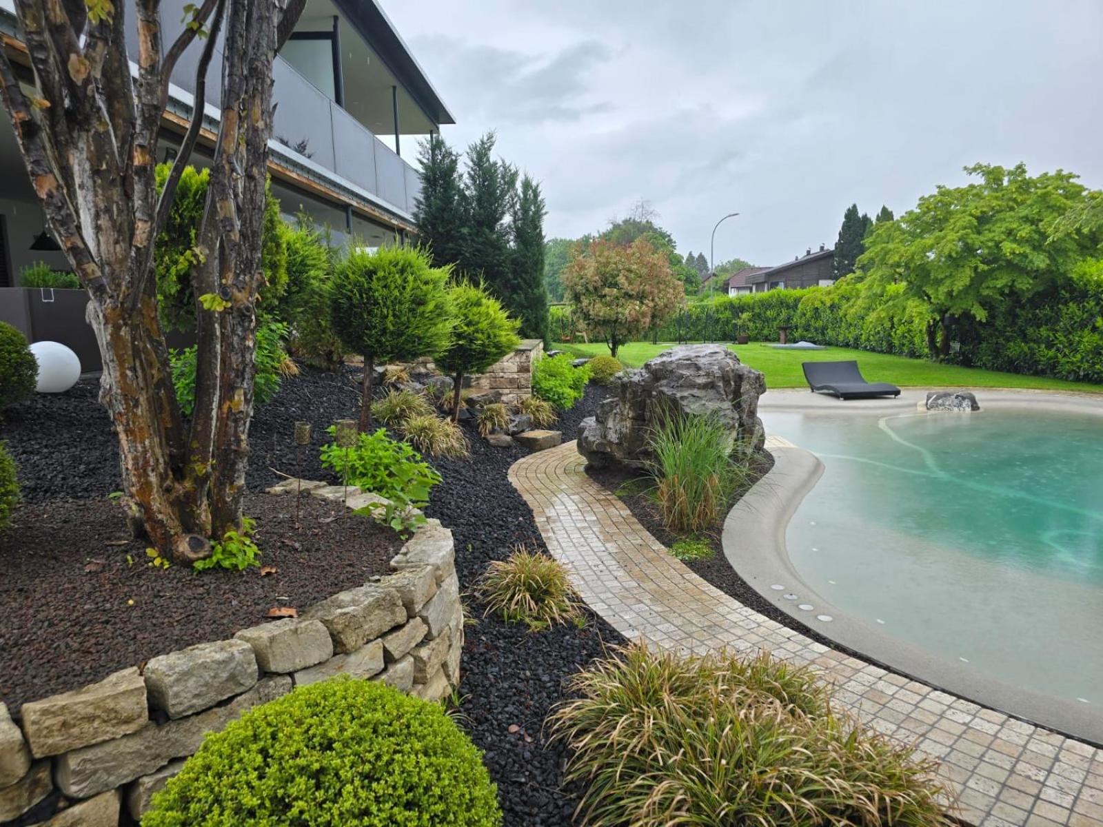 One-Bedroom Apartment with Garden View photo 3