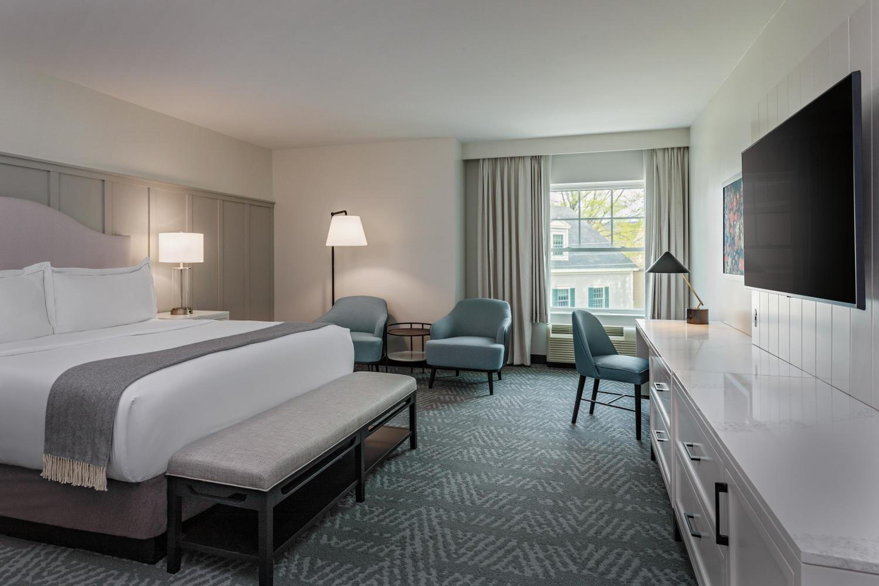 Superior King Room