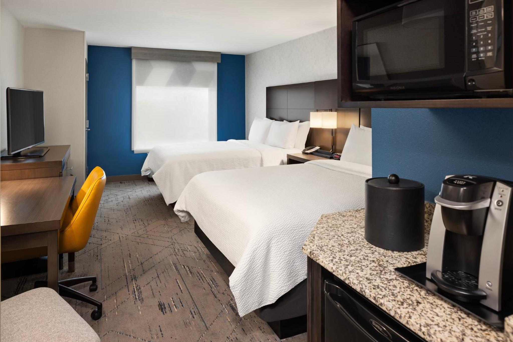 Queen Room with Two Queen Beds - Disability Access
