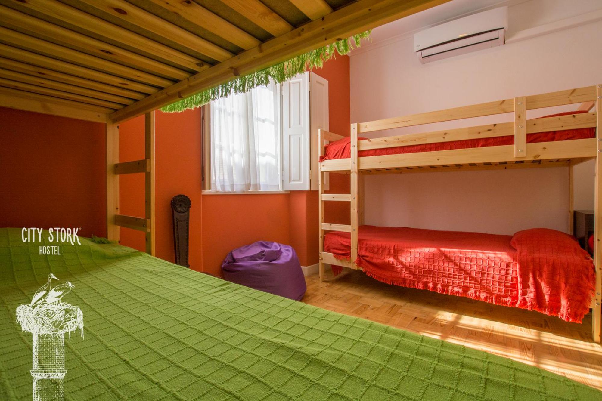 Bed in 4-Bed Mixed Dormitory Room photo 3