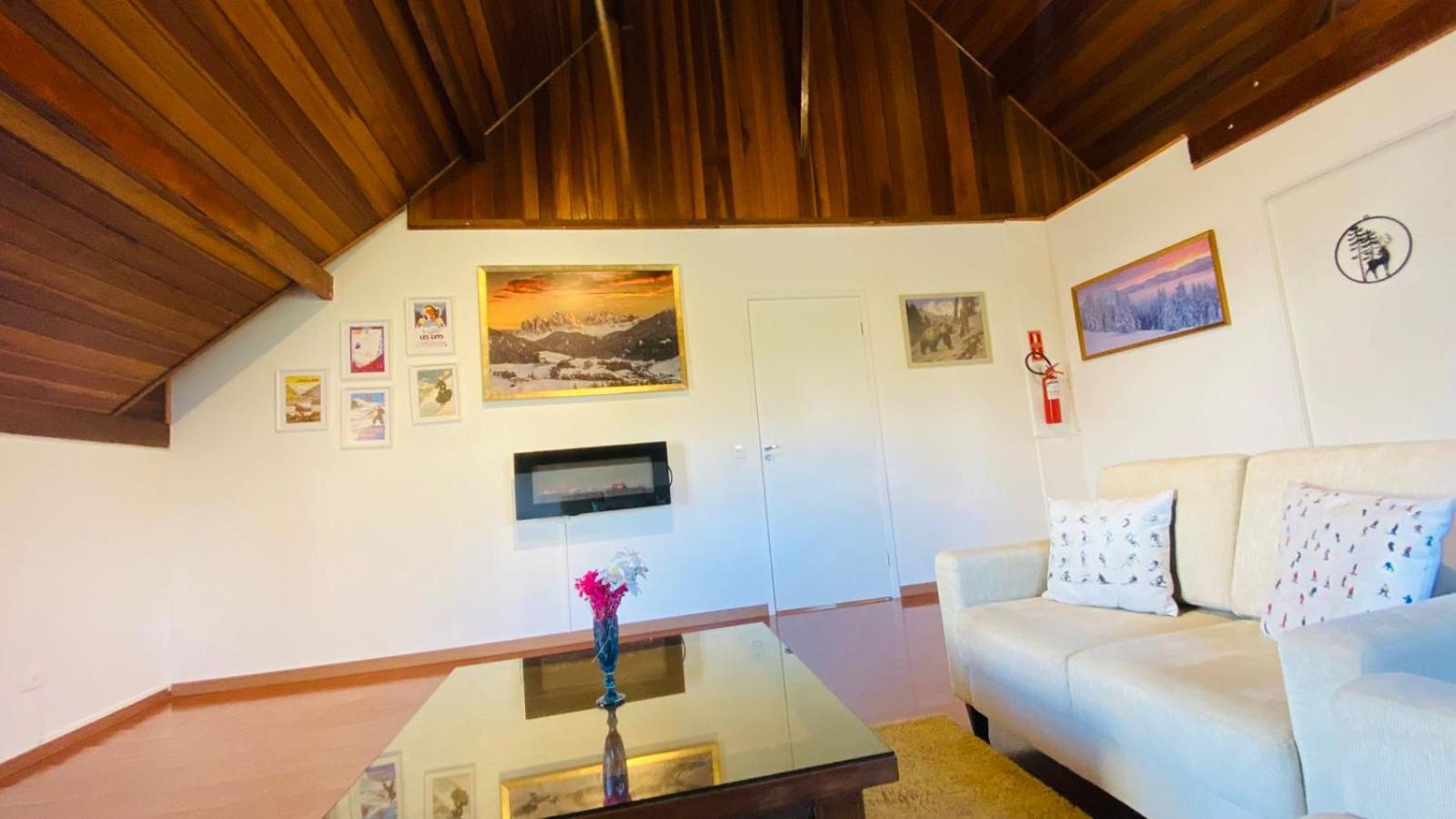 Deluxe Family Suite photo 2