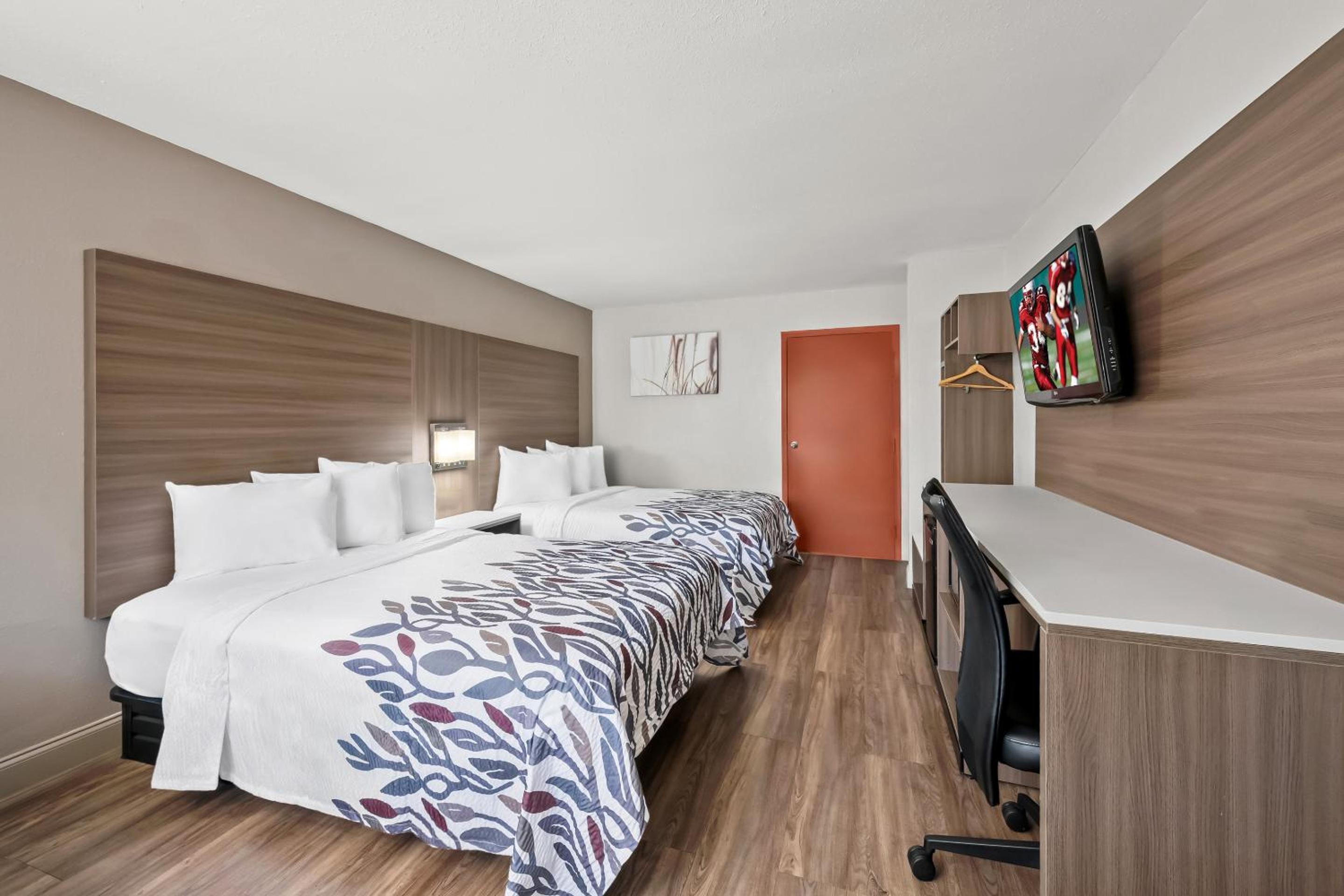 Superior Room with Two Double Beds Non-Smoking - Photo 4