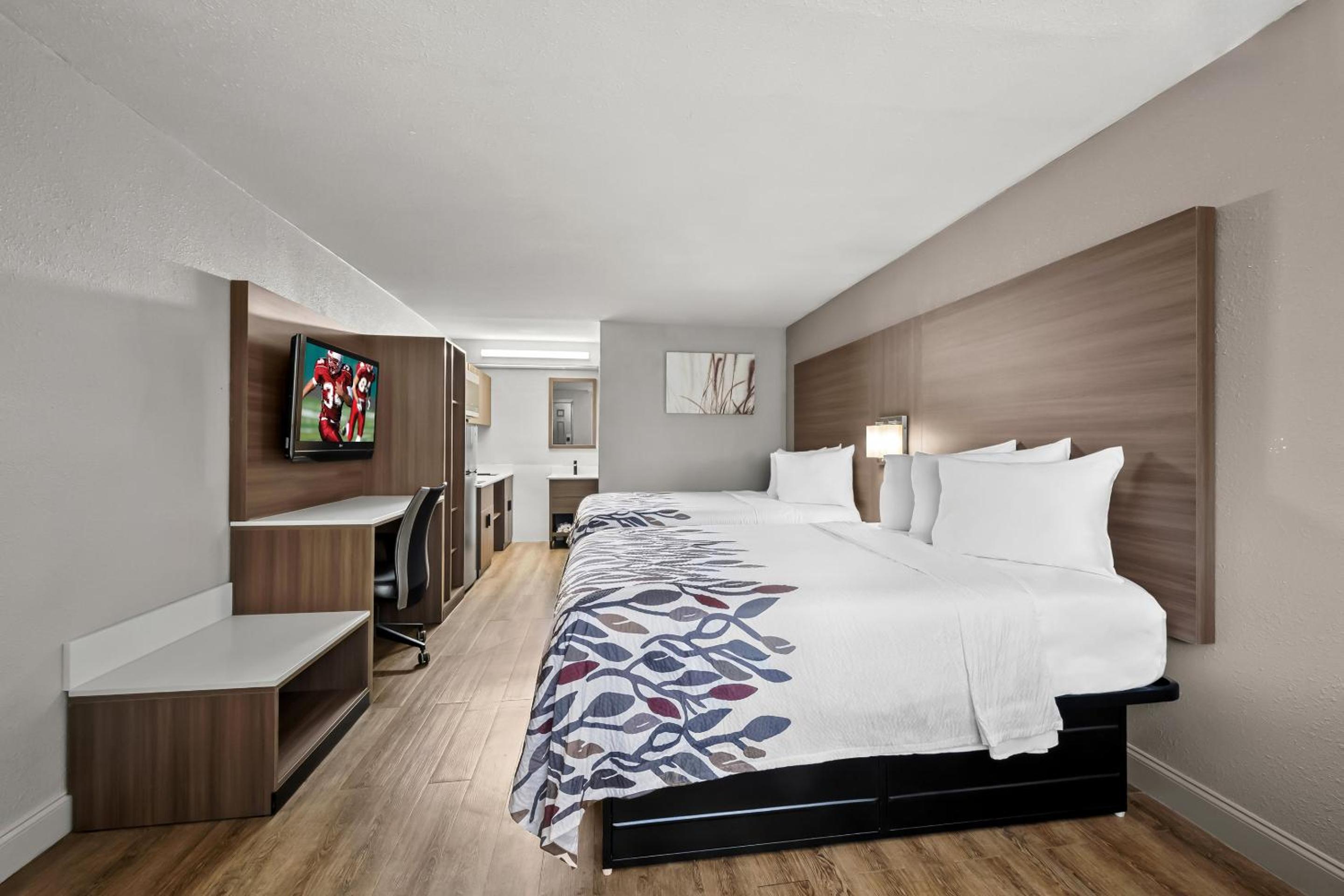 Superior Room with Two Double Beds Non-Smoking - Photo 3