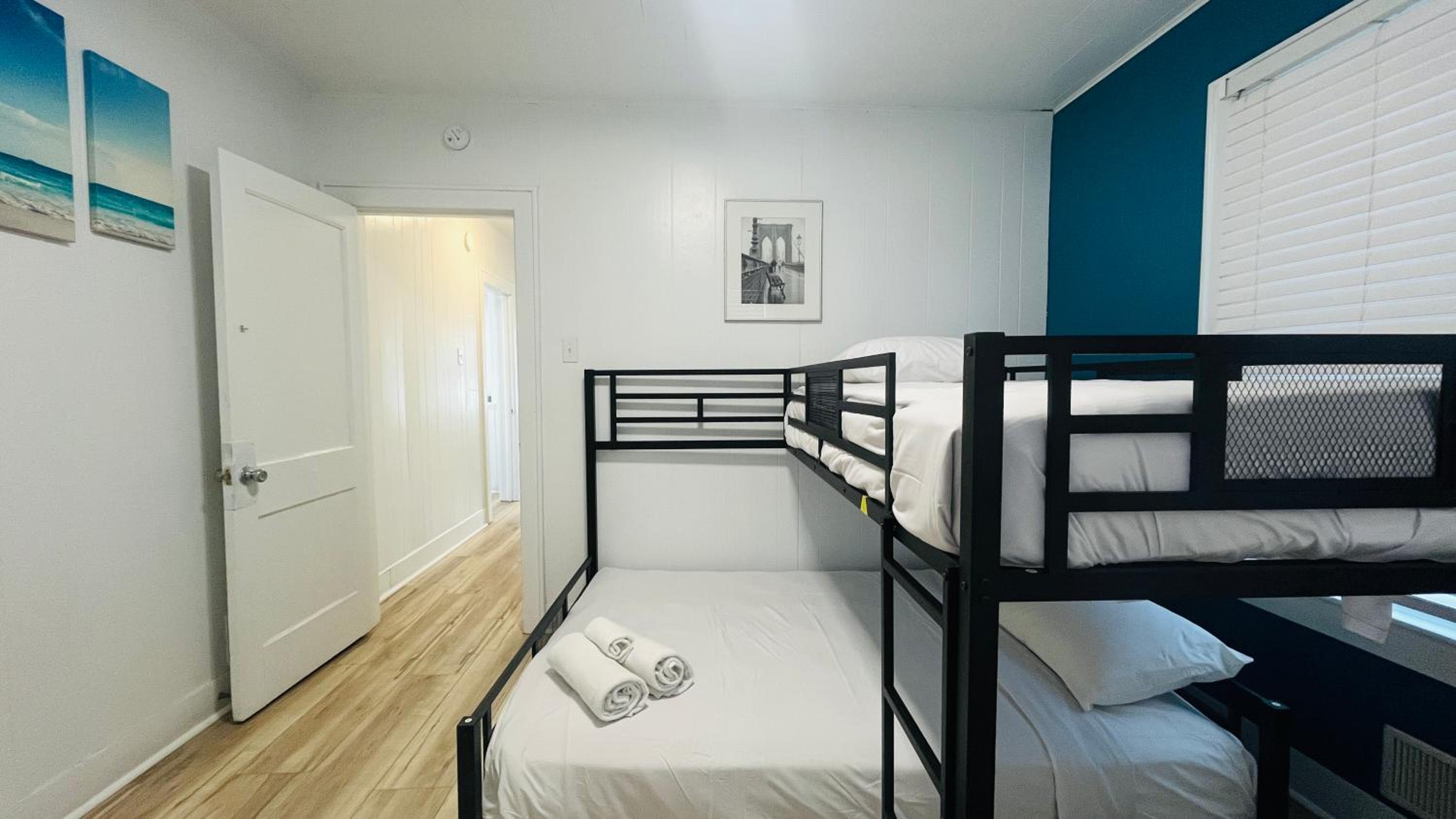 Four Bedroom Villa - Non-Smoking