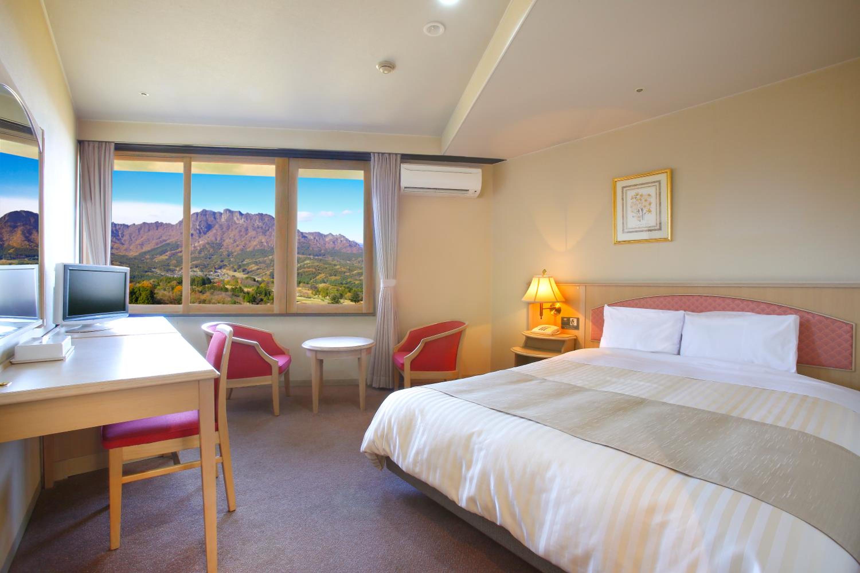 Double Room - Non-Smoking  photo 3
