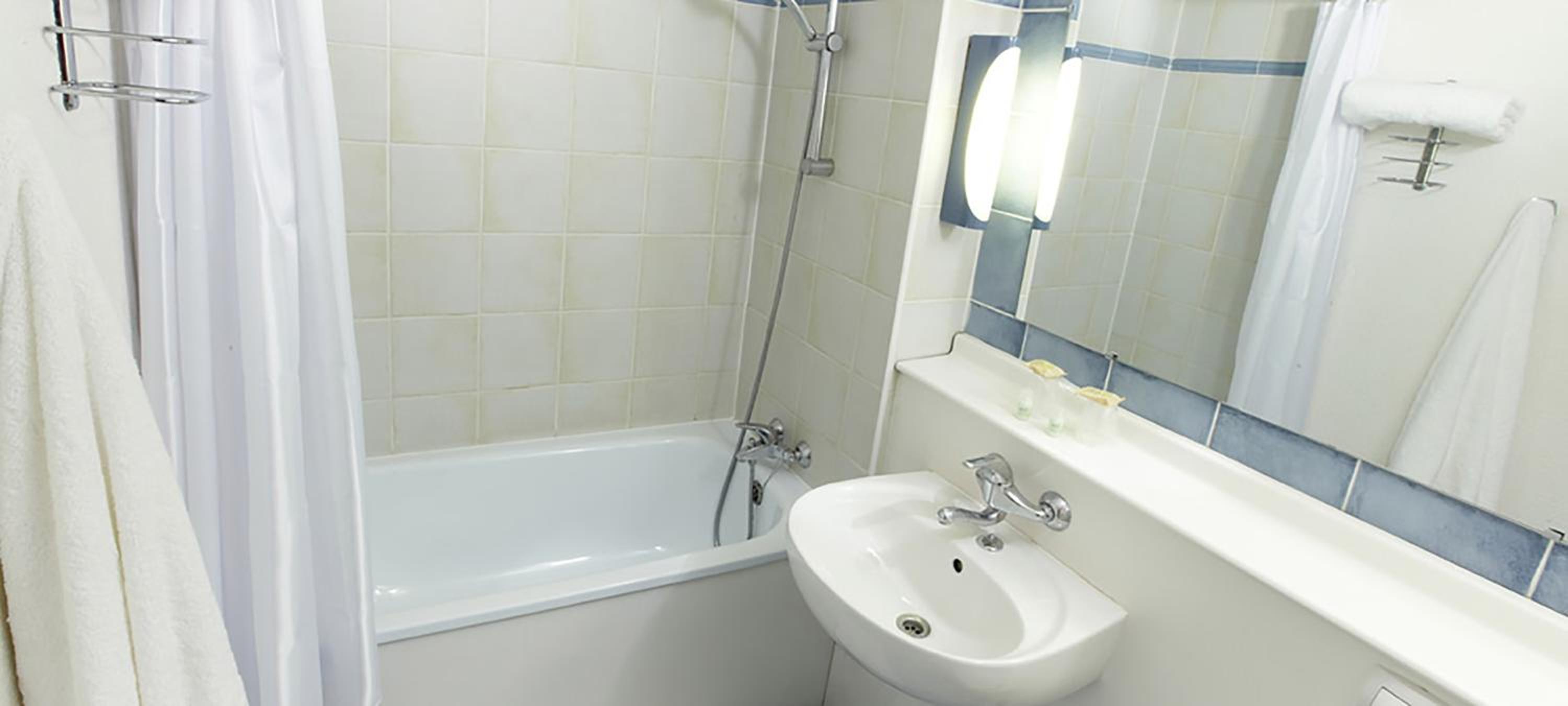 Double Room - Photo 2
