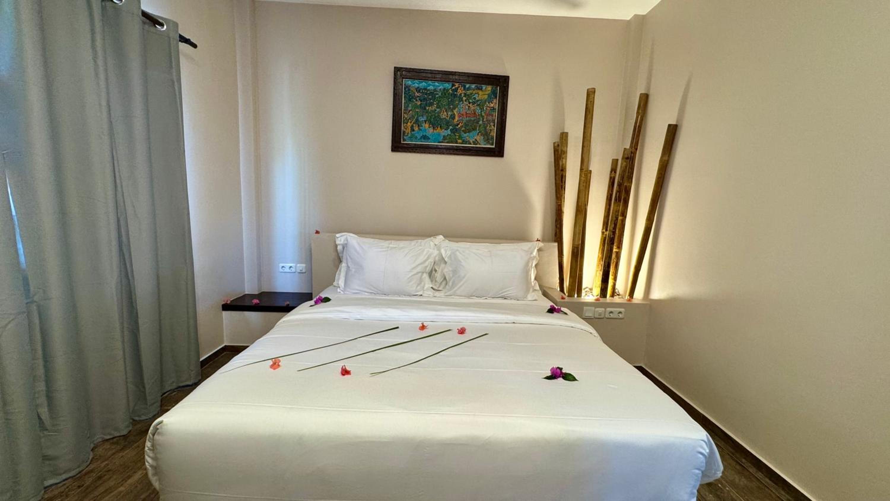 Three-Bedroom Villa photo 2