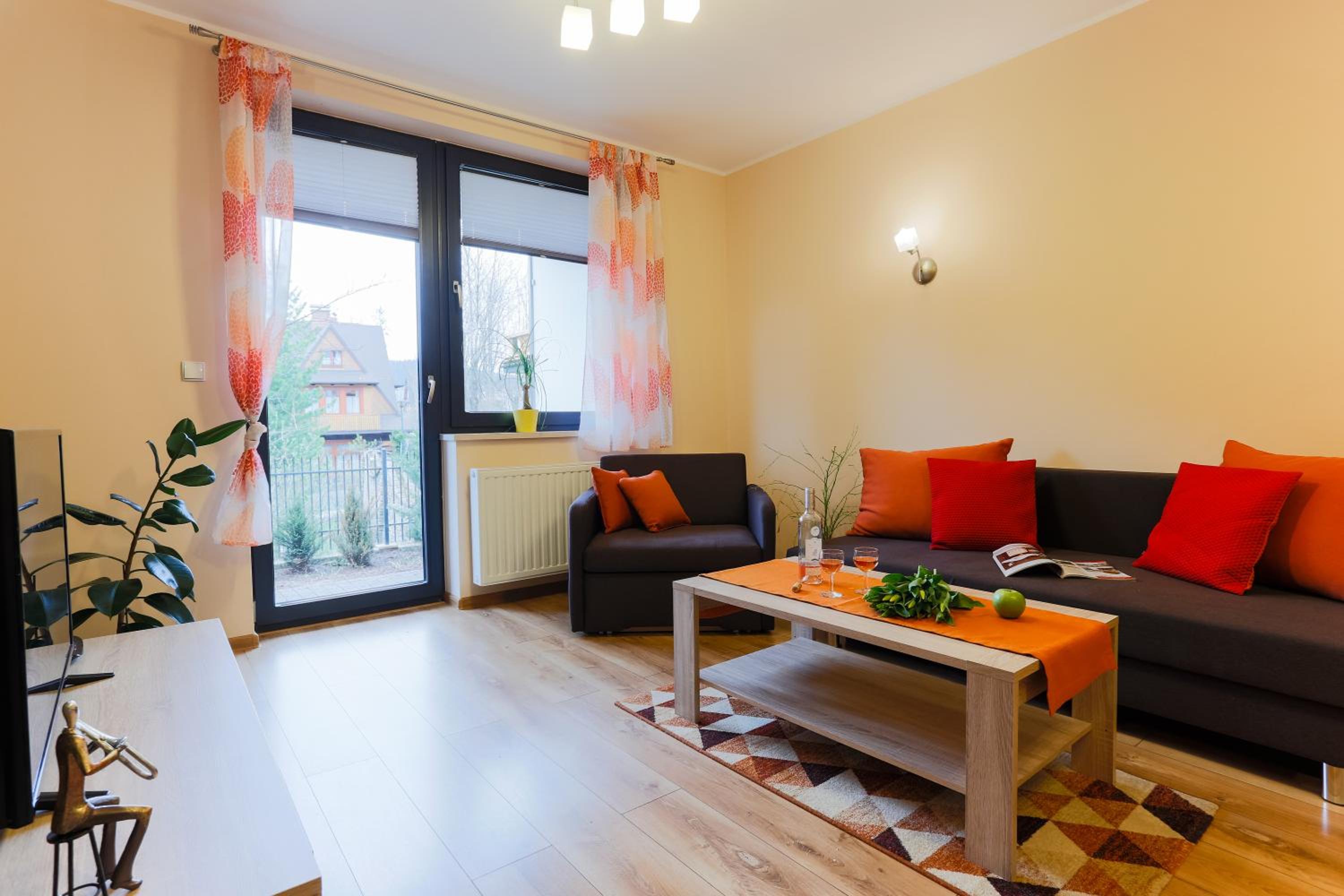 Apartment with Garden View - Photo 6