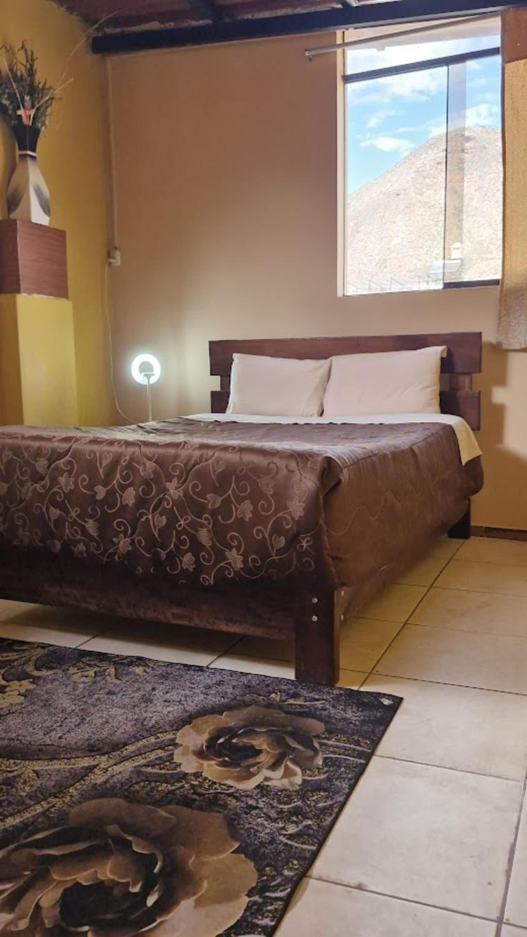 Apartment with Mountain View photo 3
