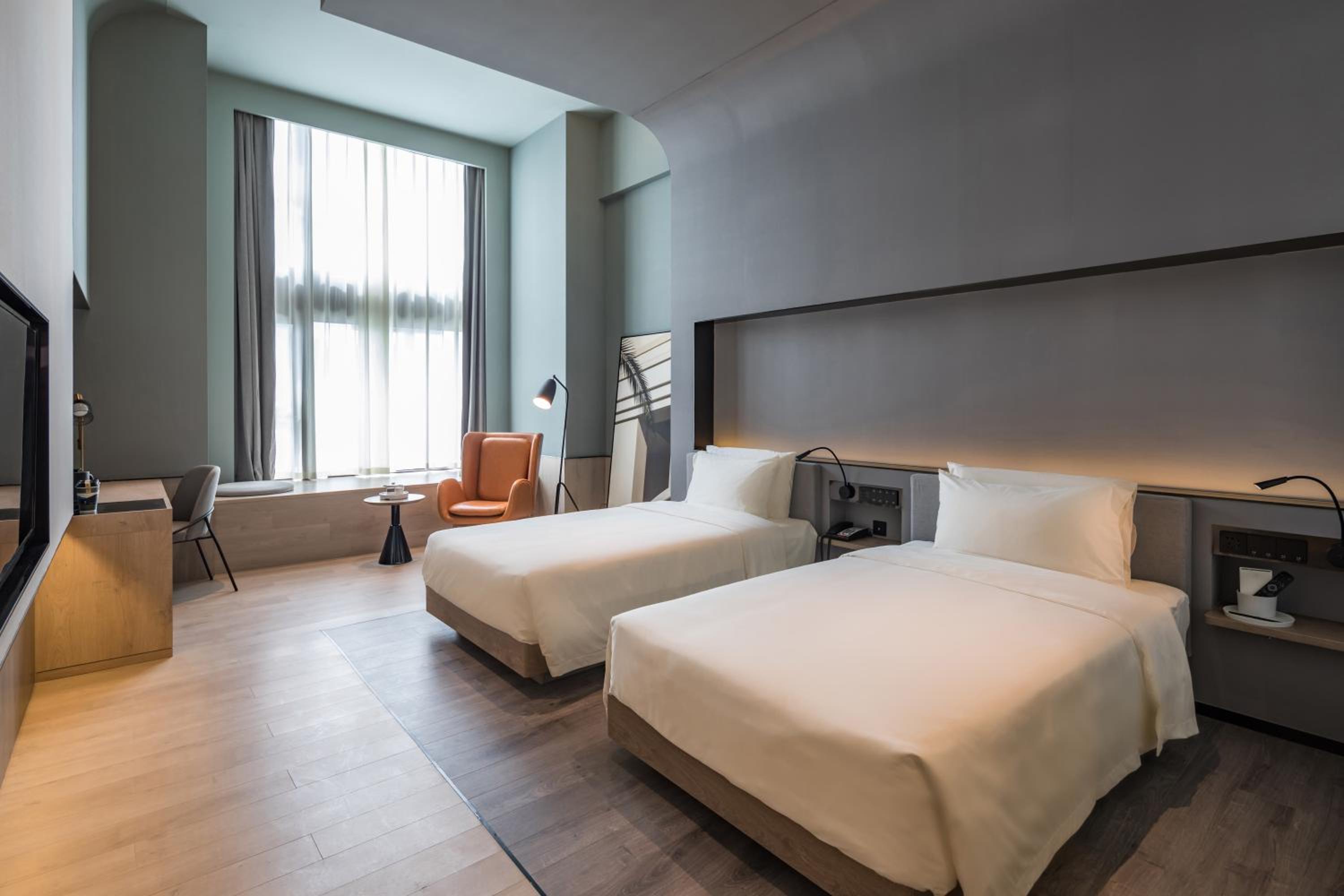 Business Twin Room