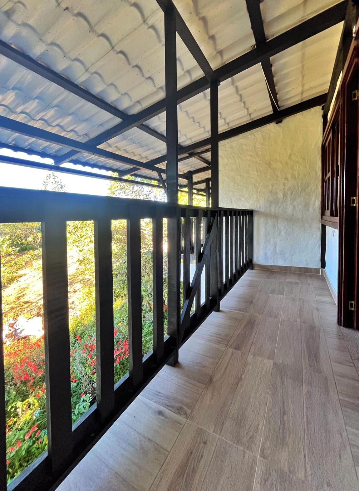 Twin Room with Mountain View
