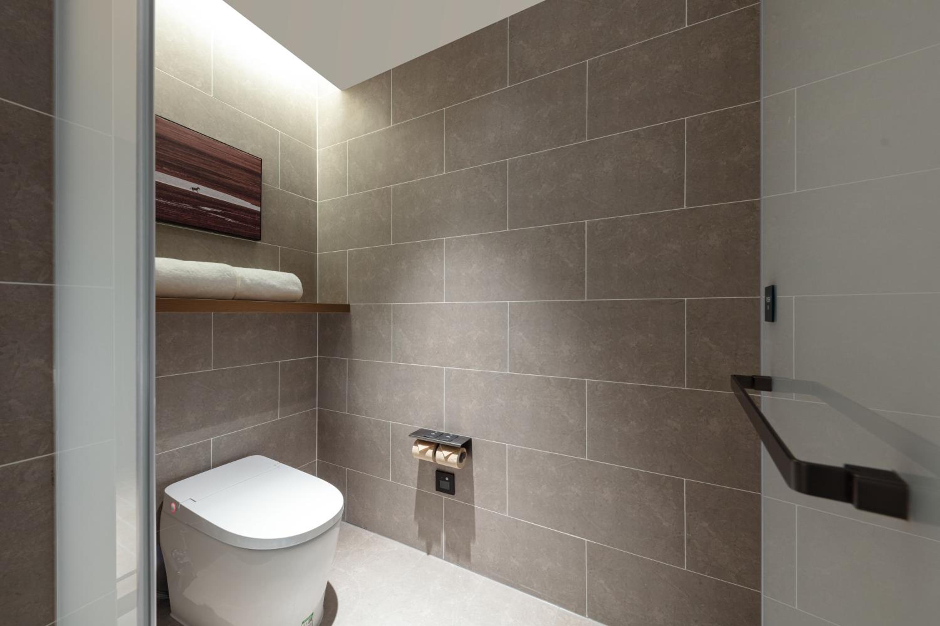 Premier Suite with City View