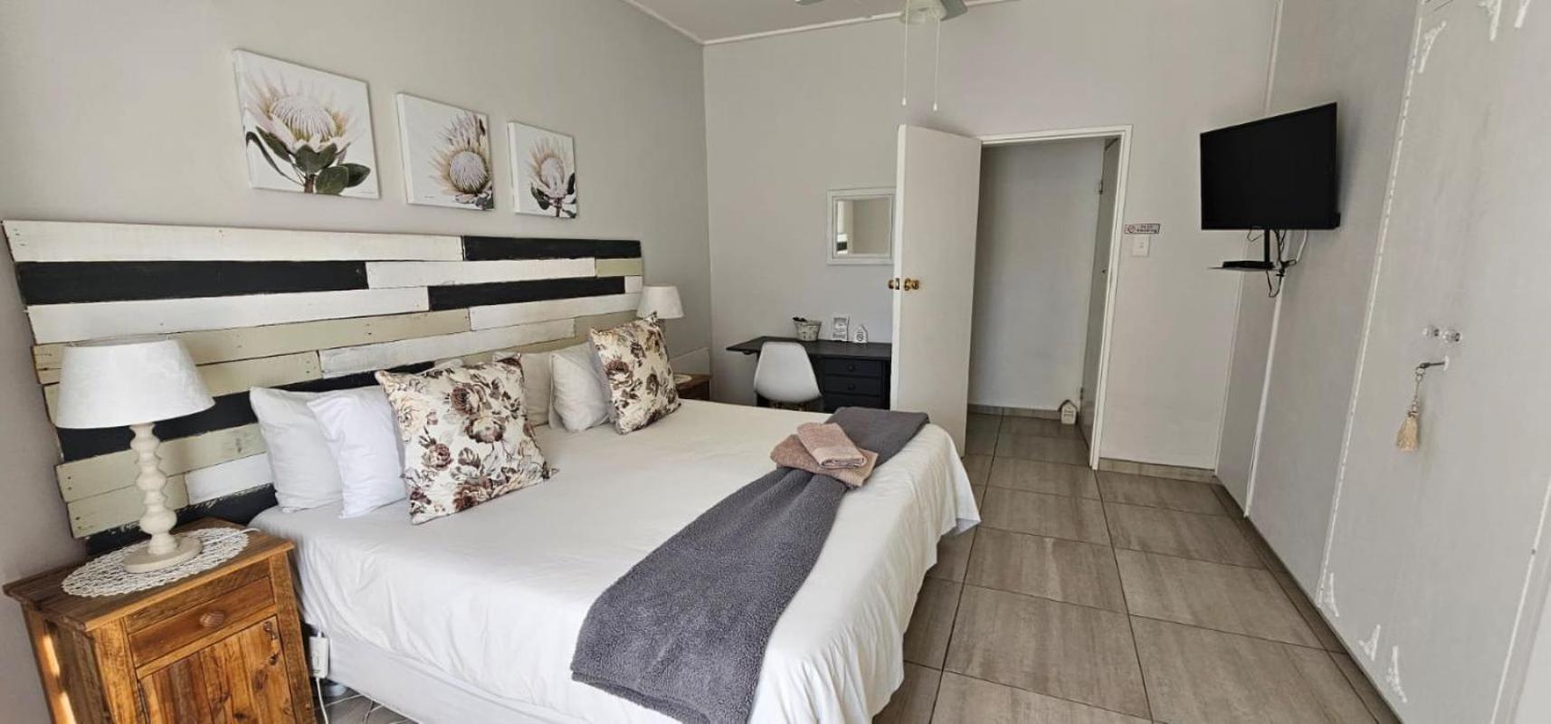 King Room with Pool View