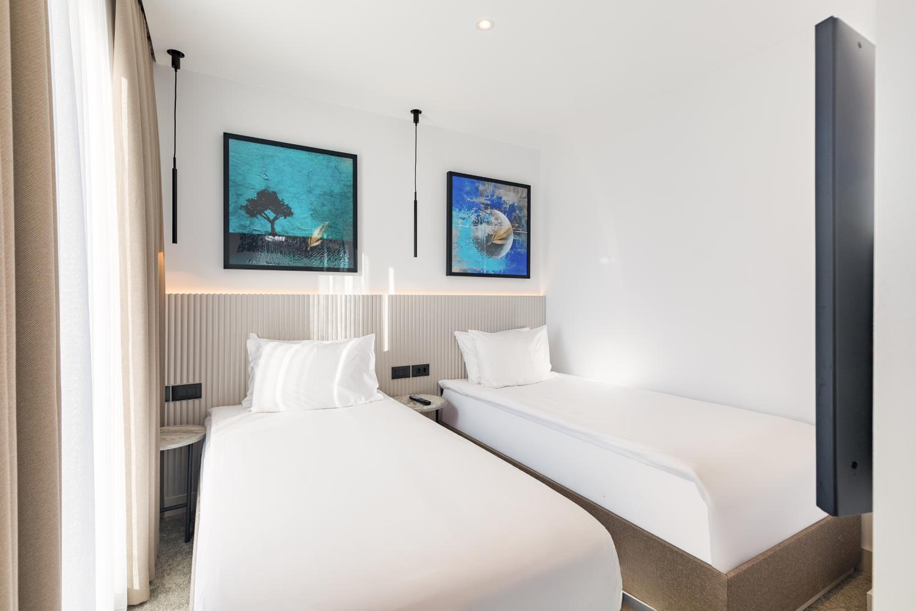 Deluxe Family Room with Terrace