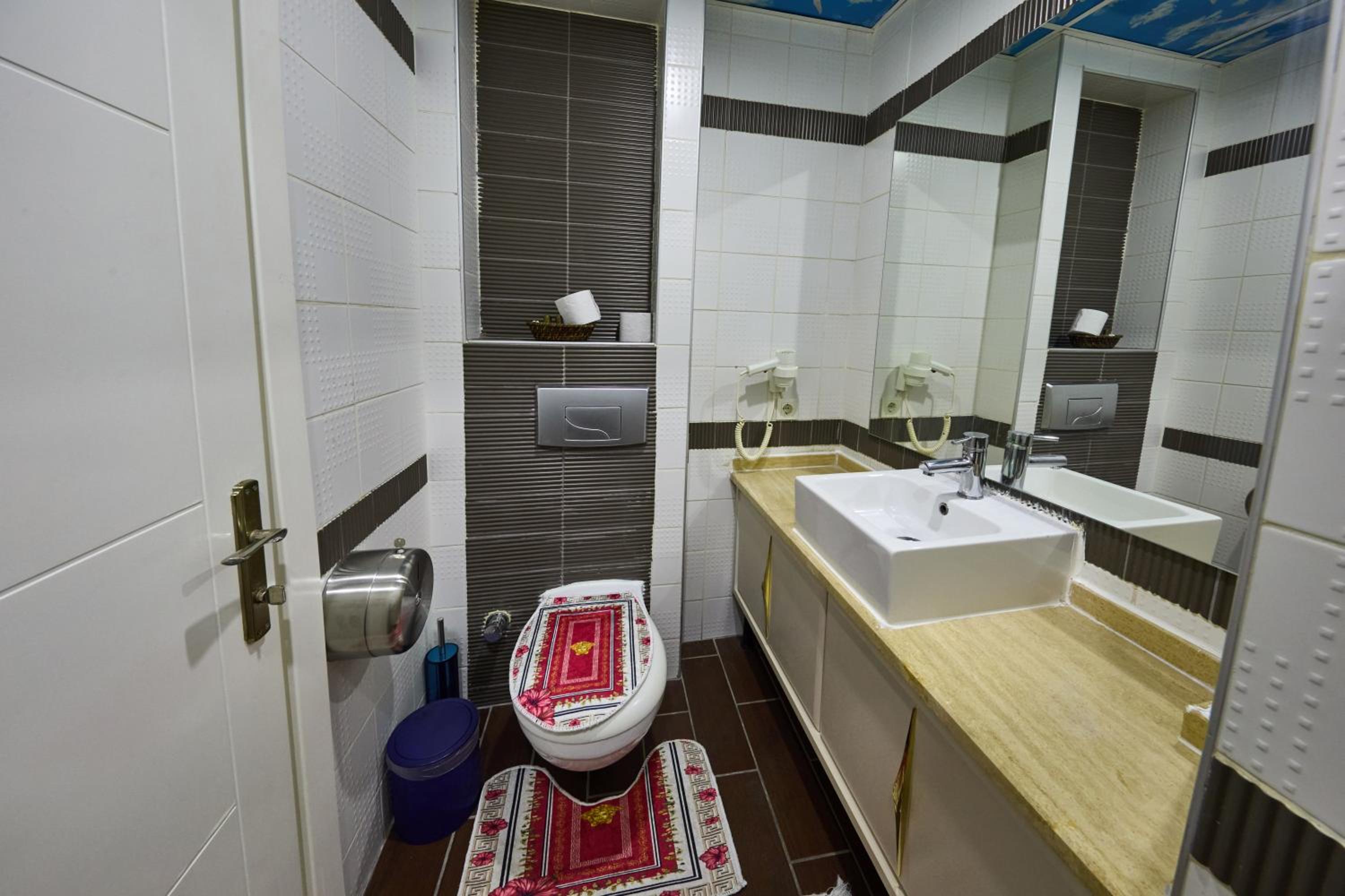 Budget Double Room photo 1