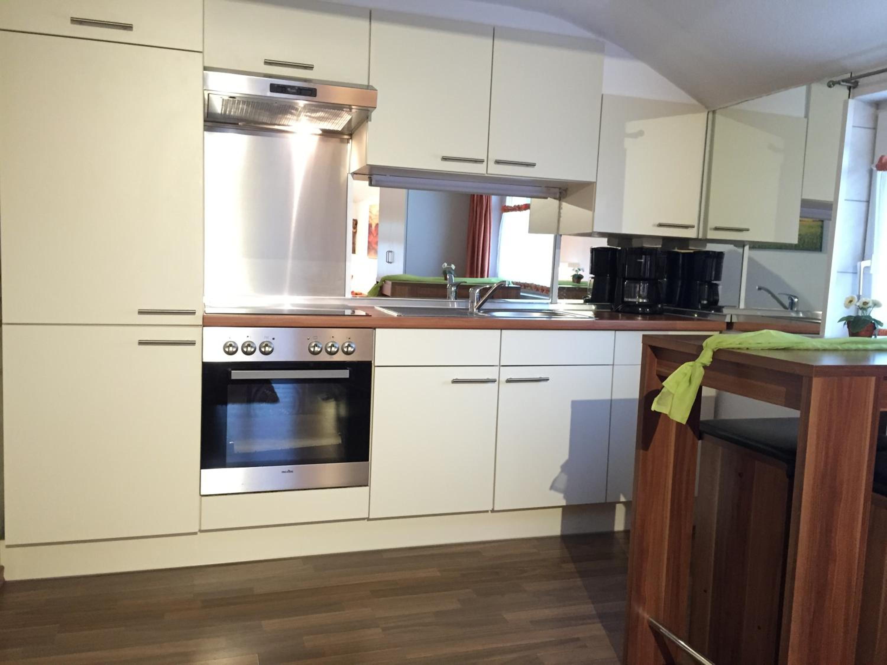 Economy Apartment - Photo 10