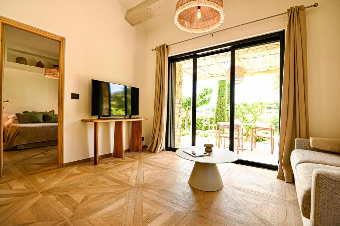 Junior Suite with Garden View - Photo 3