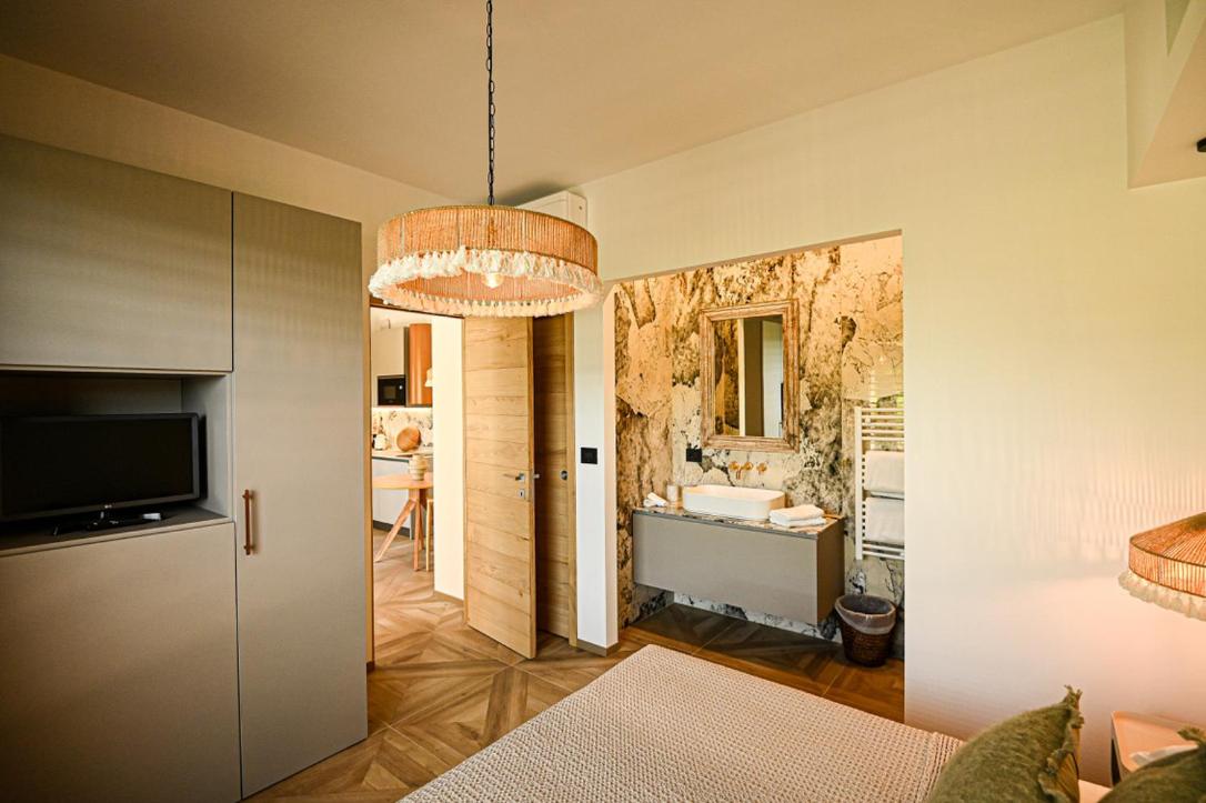 Junior Suite with Garden View - Photo 6