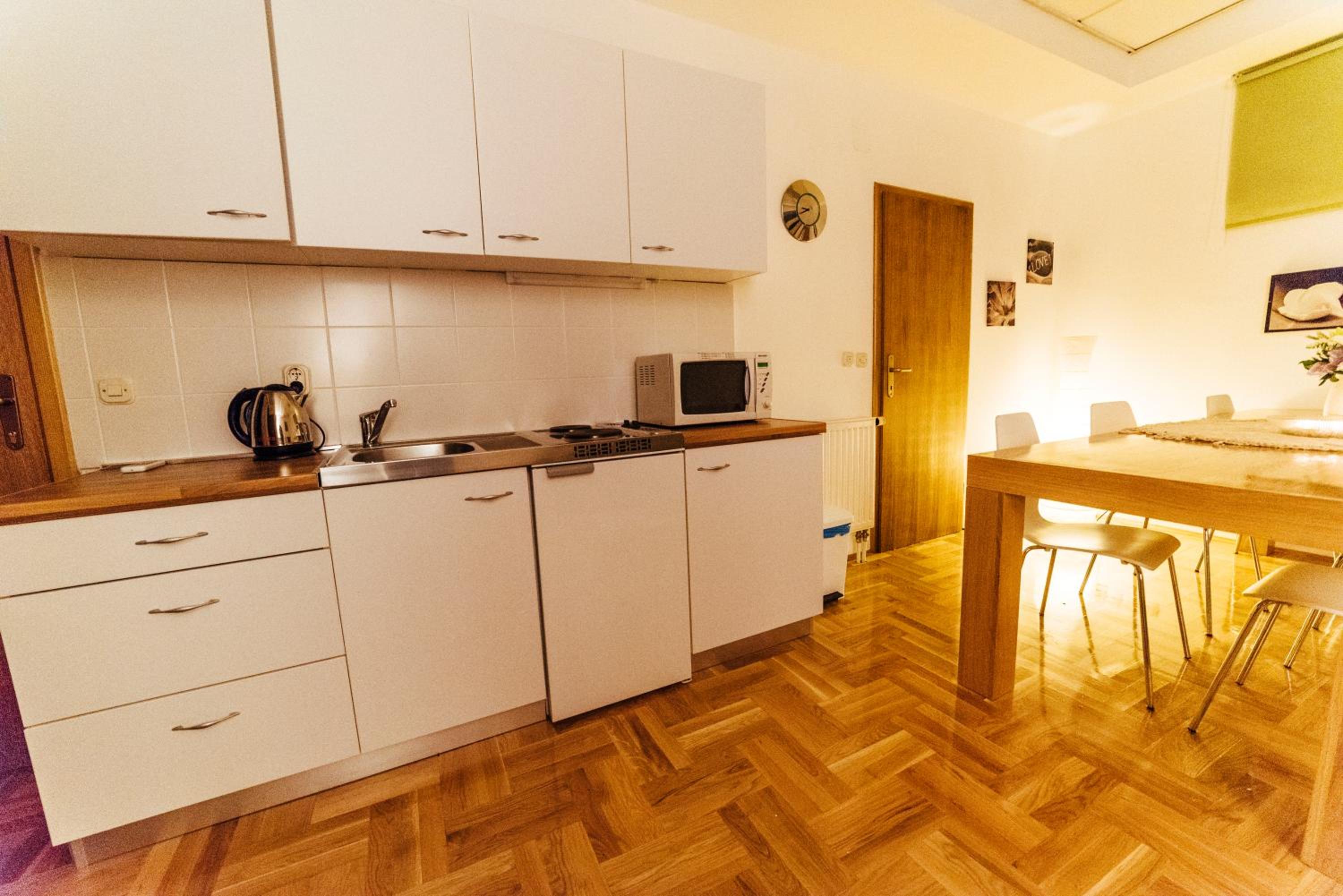 Standard Apartment - Photo 4