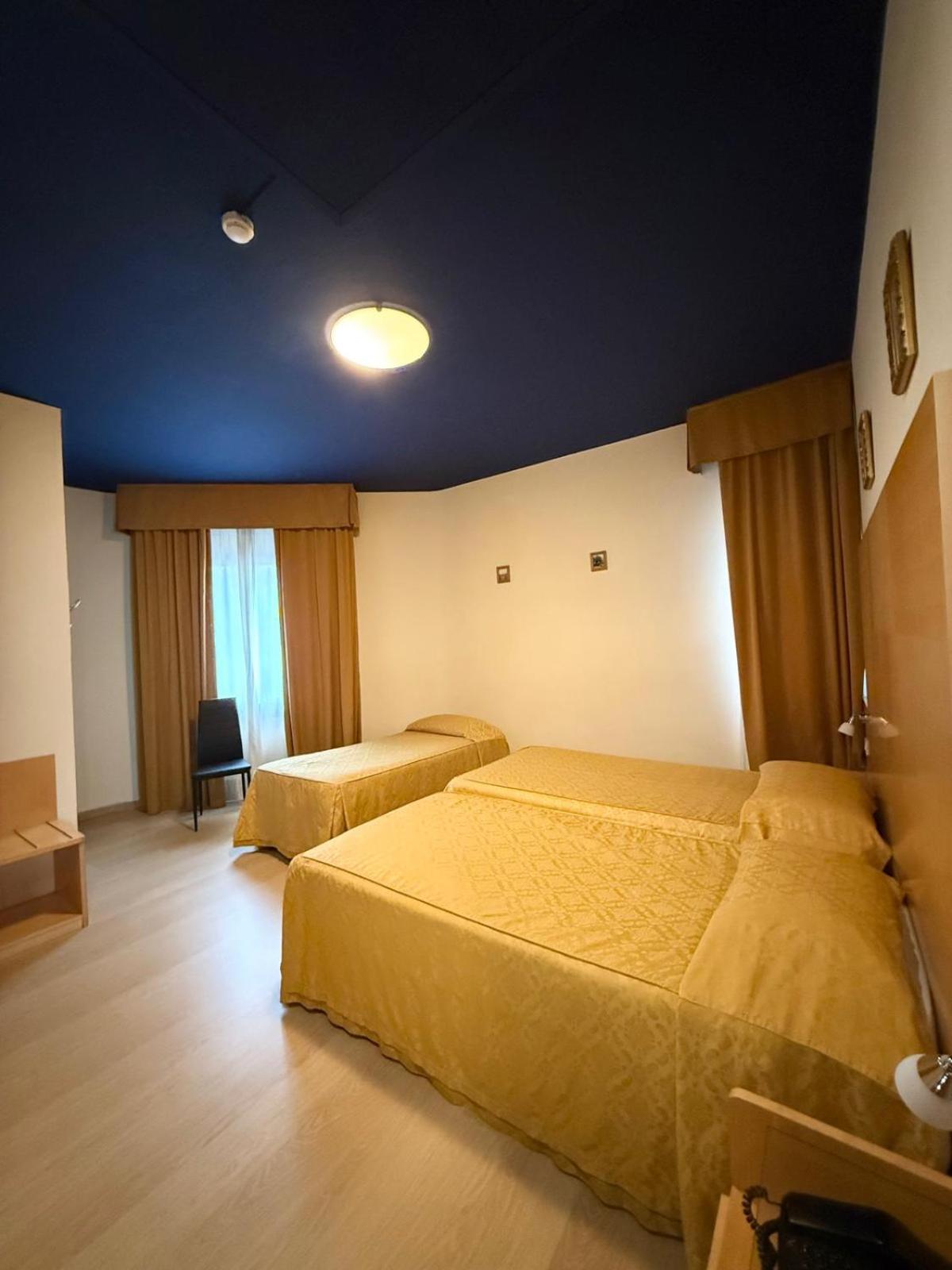 Standard Triple Room photo 1