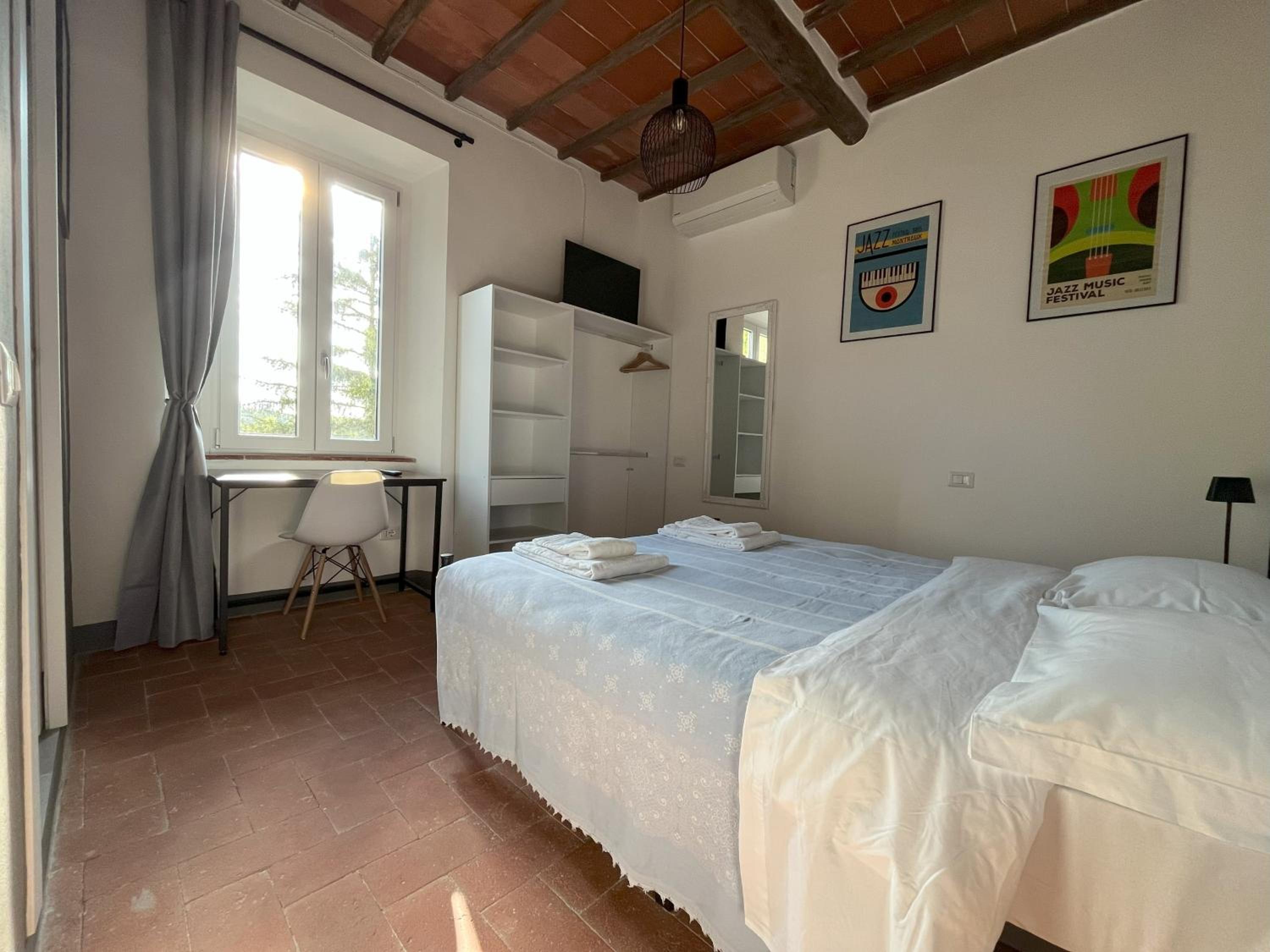 Double Room with Private Bathroom photo 3