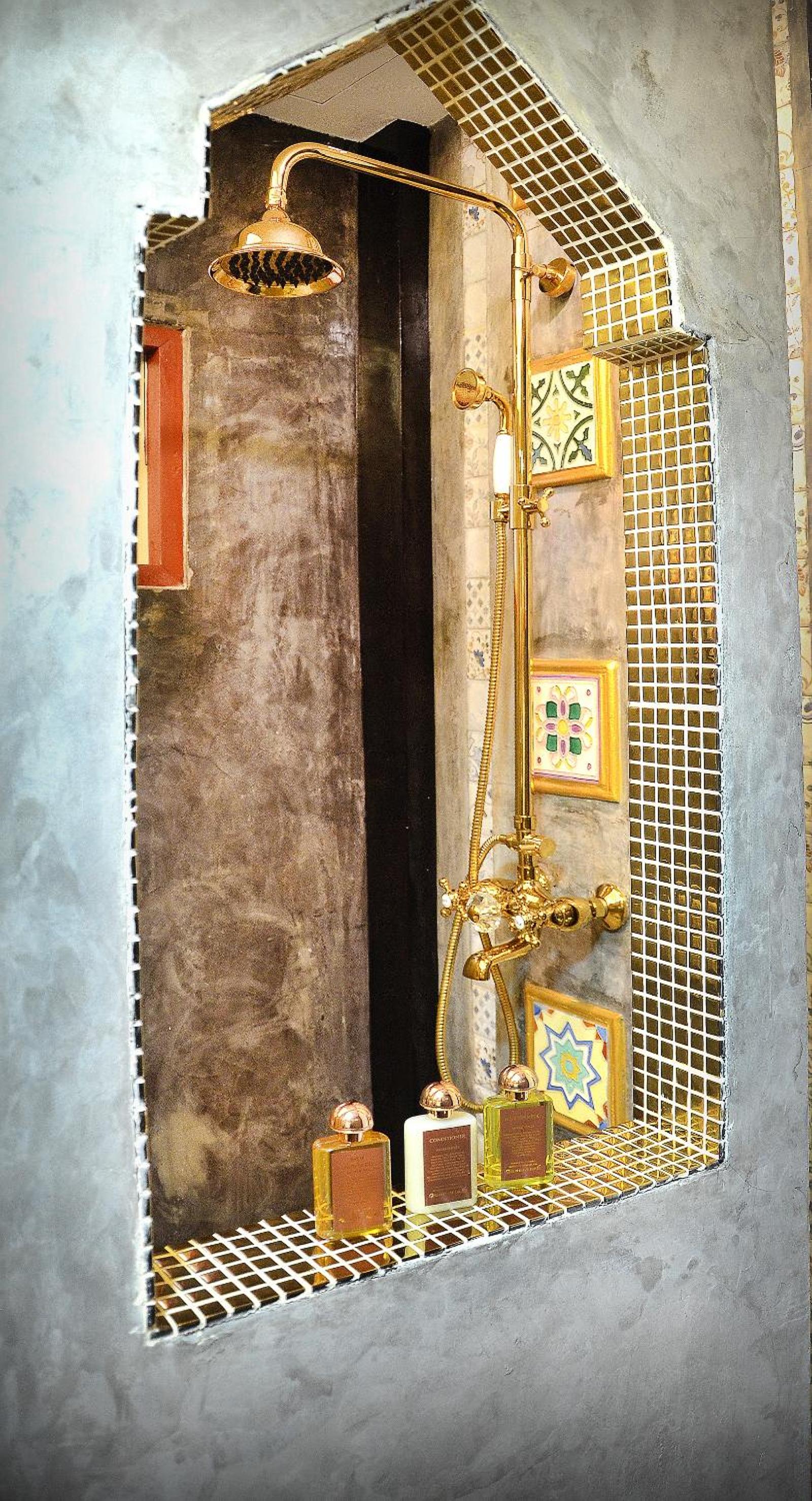 Deluxe Room - Photo 6