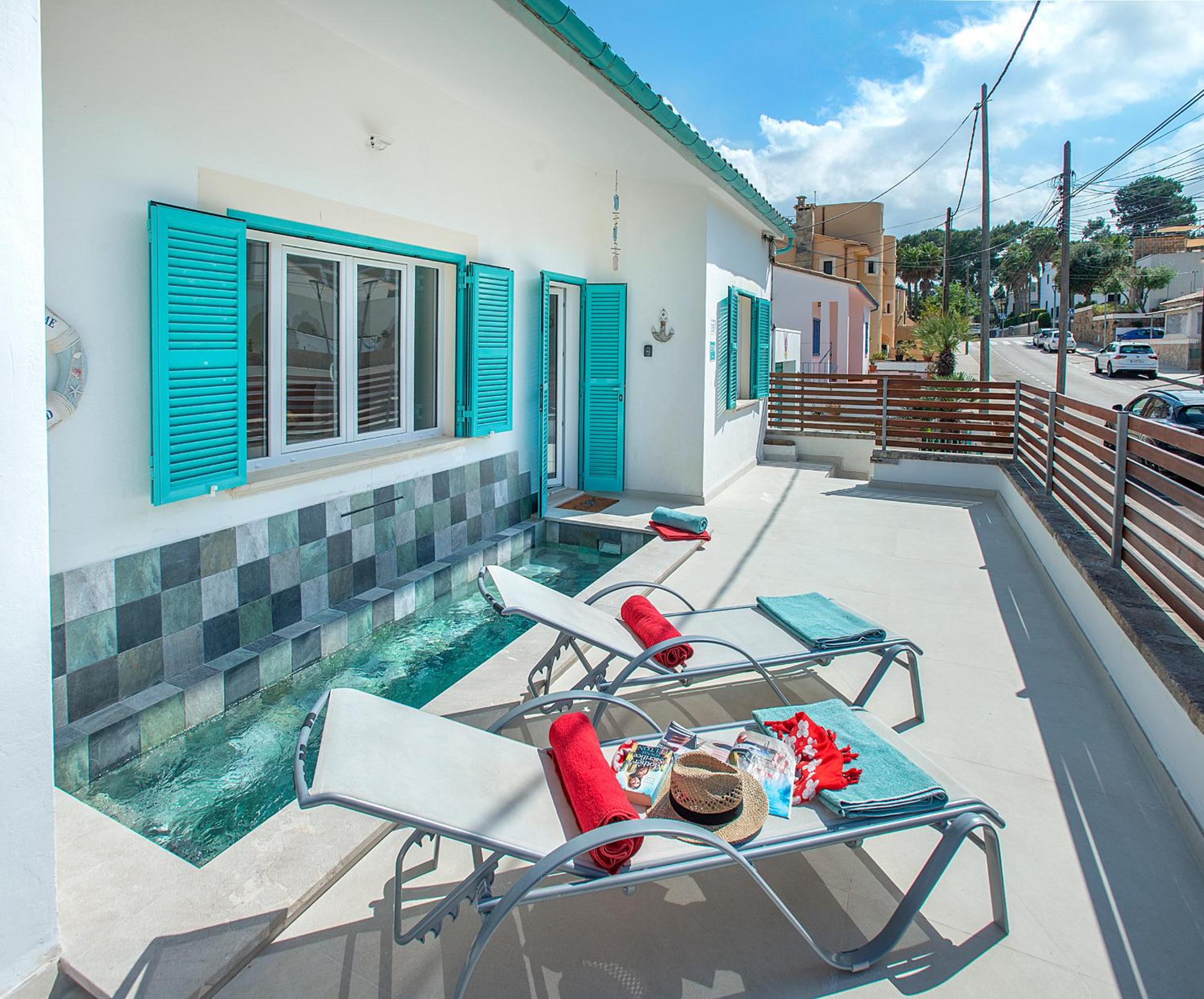 Villa - Beach Front photo 2