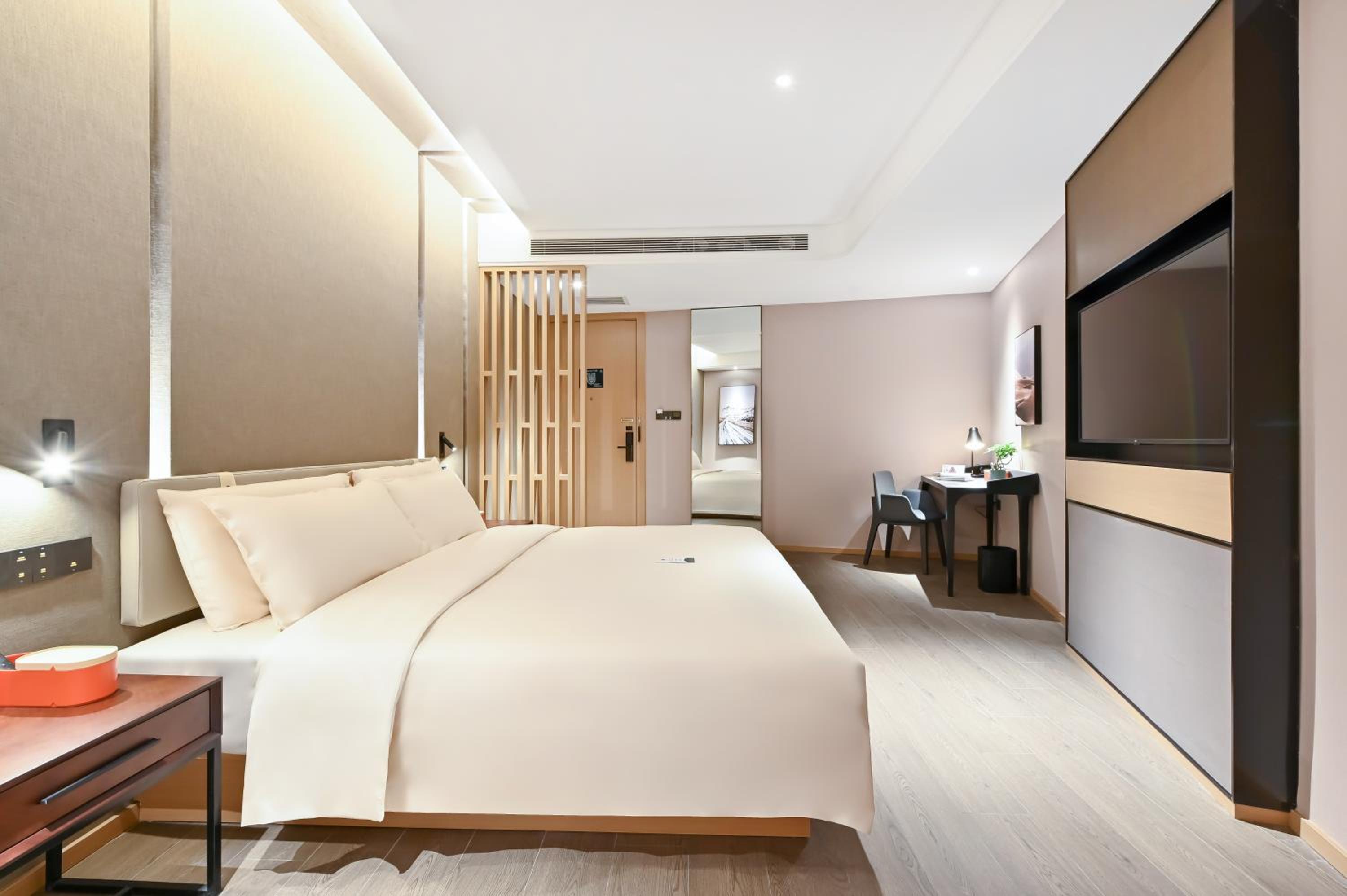 Elegant Double Room photo 2