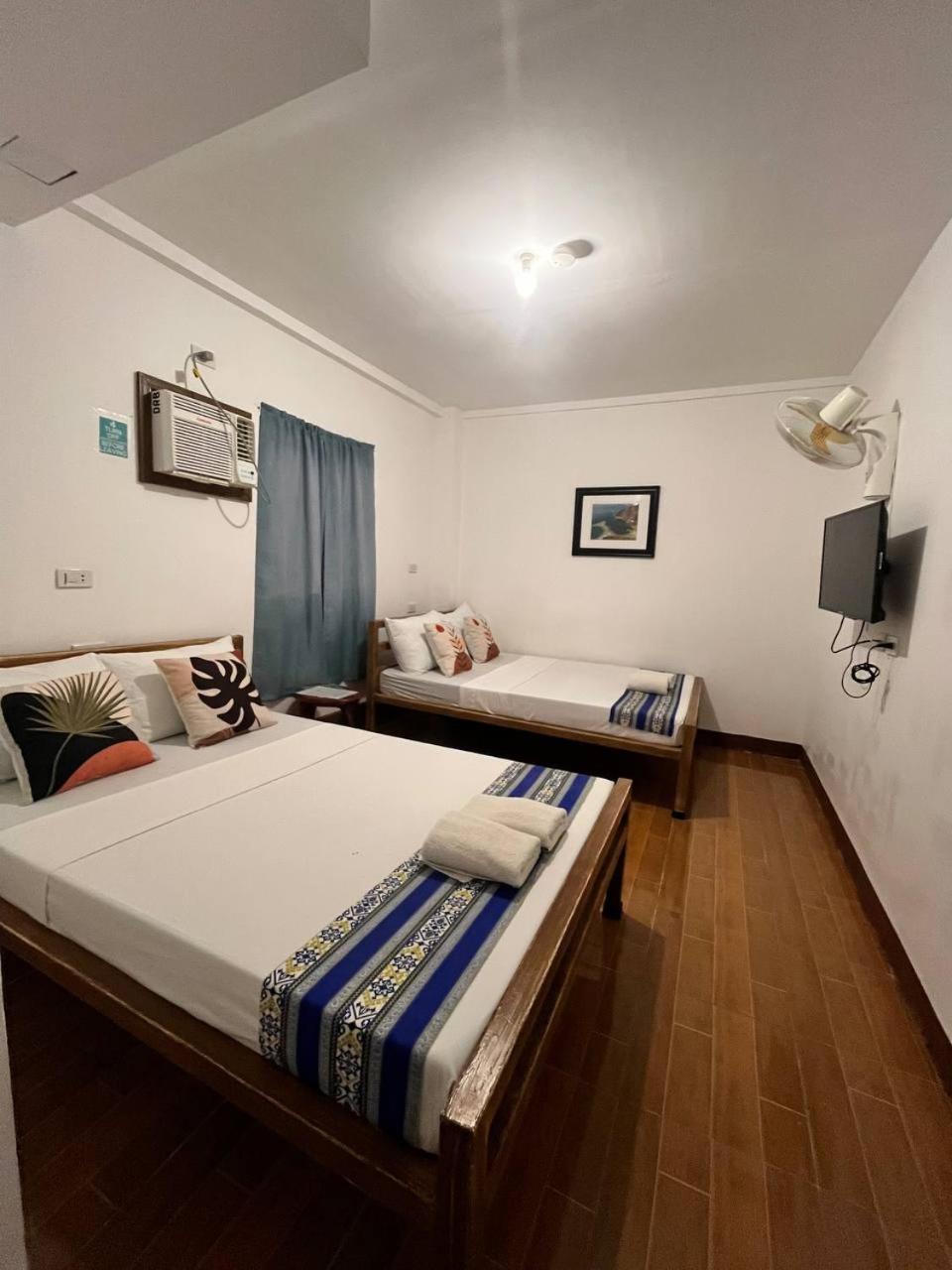 Deluxe Family Room - Photo 3
