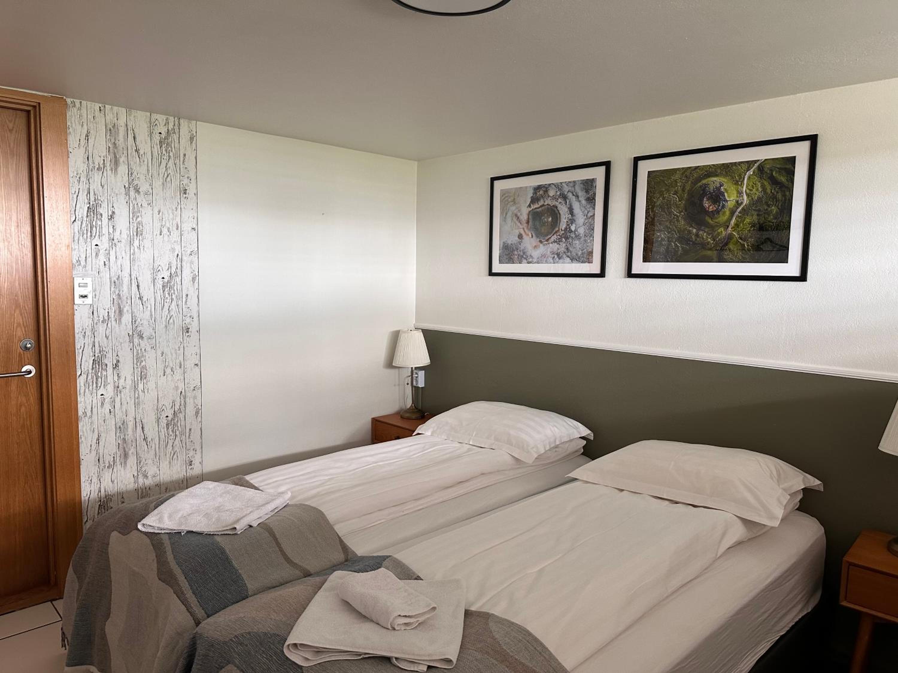 Economy Twin Room photo 1