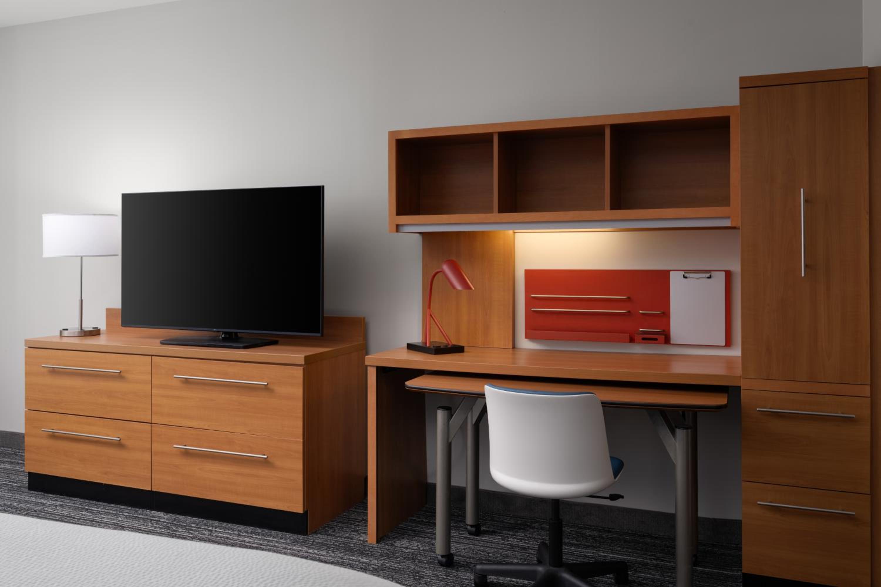Executive King Studio with Sofa Bed photo 3